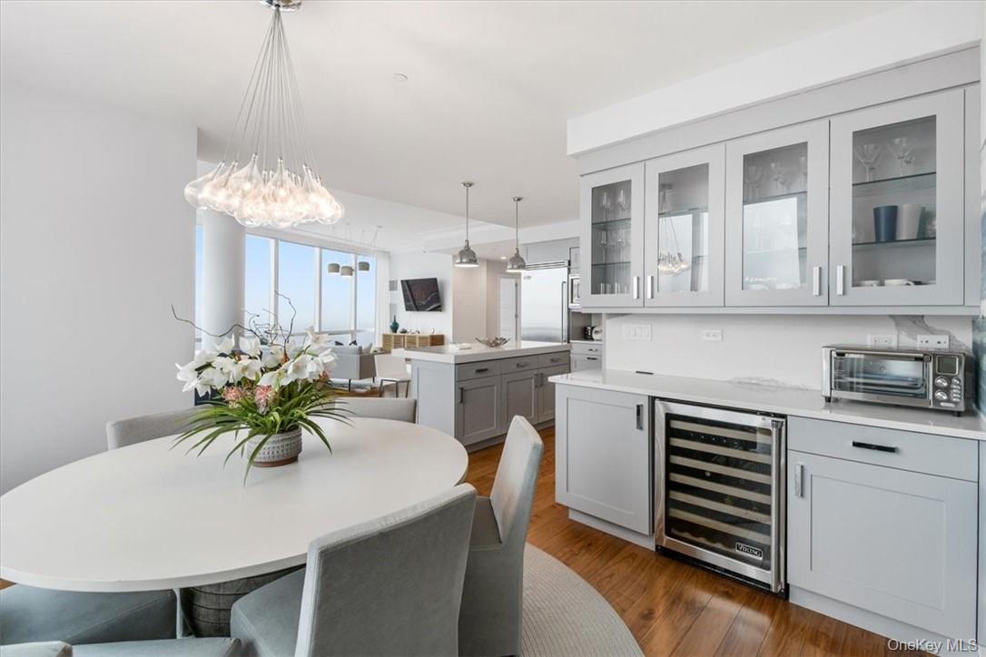 5 Renaissance Square Unit: PH5E (36fl)