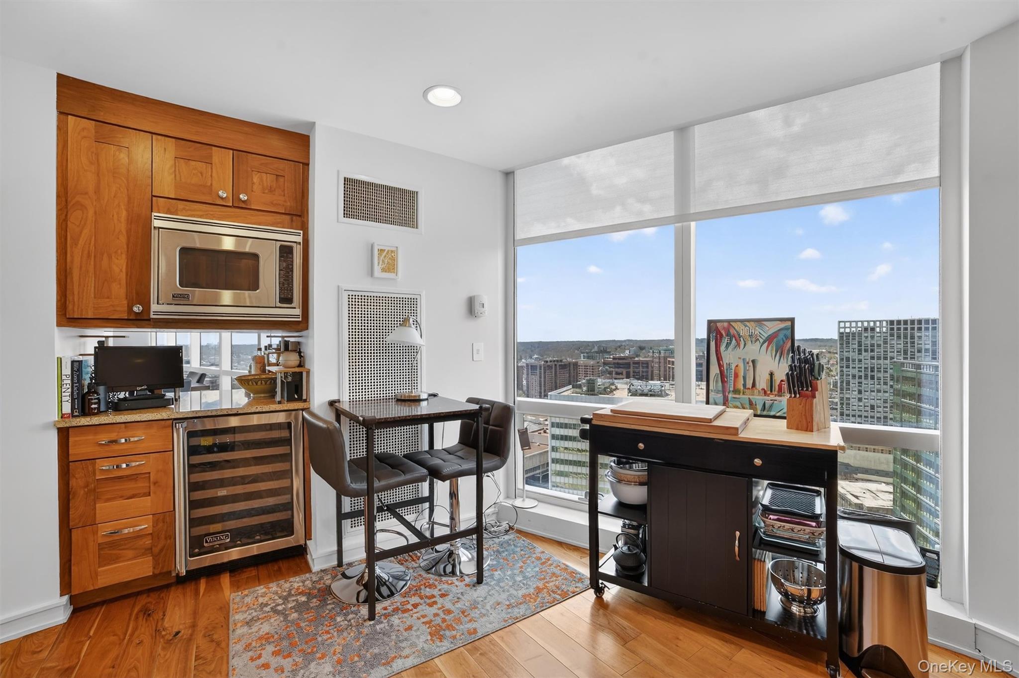 5 Renaissance Square Unit: 26E