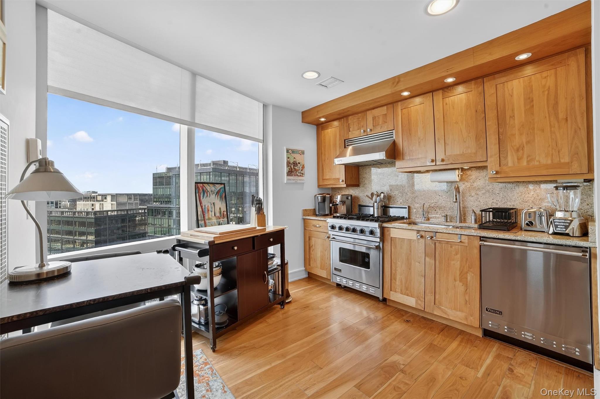 5 Renaissance Square Unit: 26E