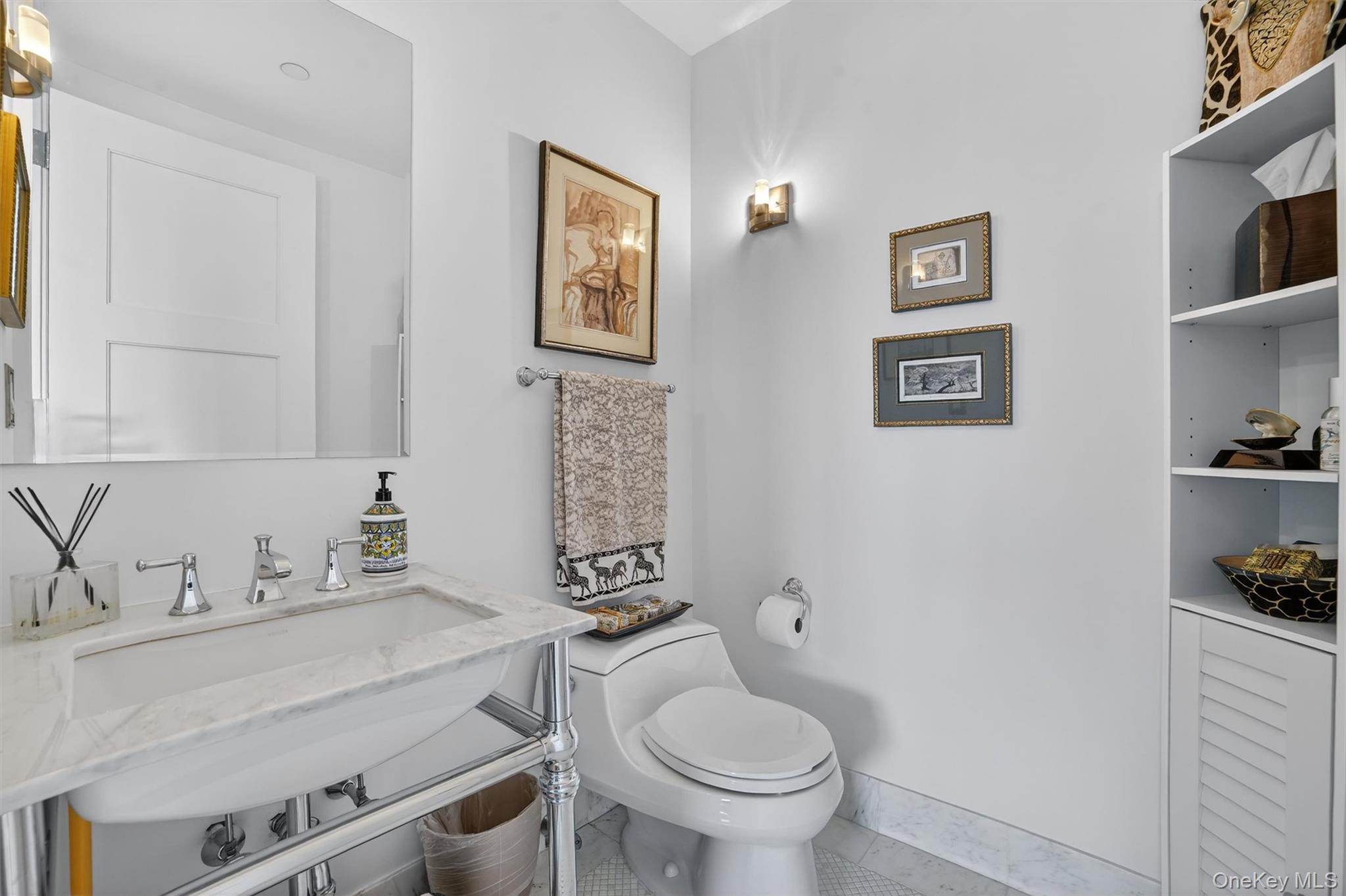 5 Renaissance Square Unit: 26E