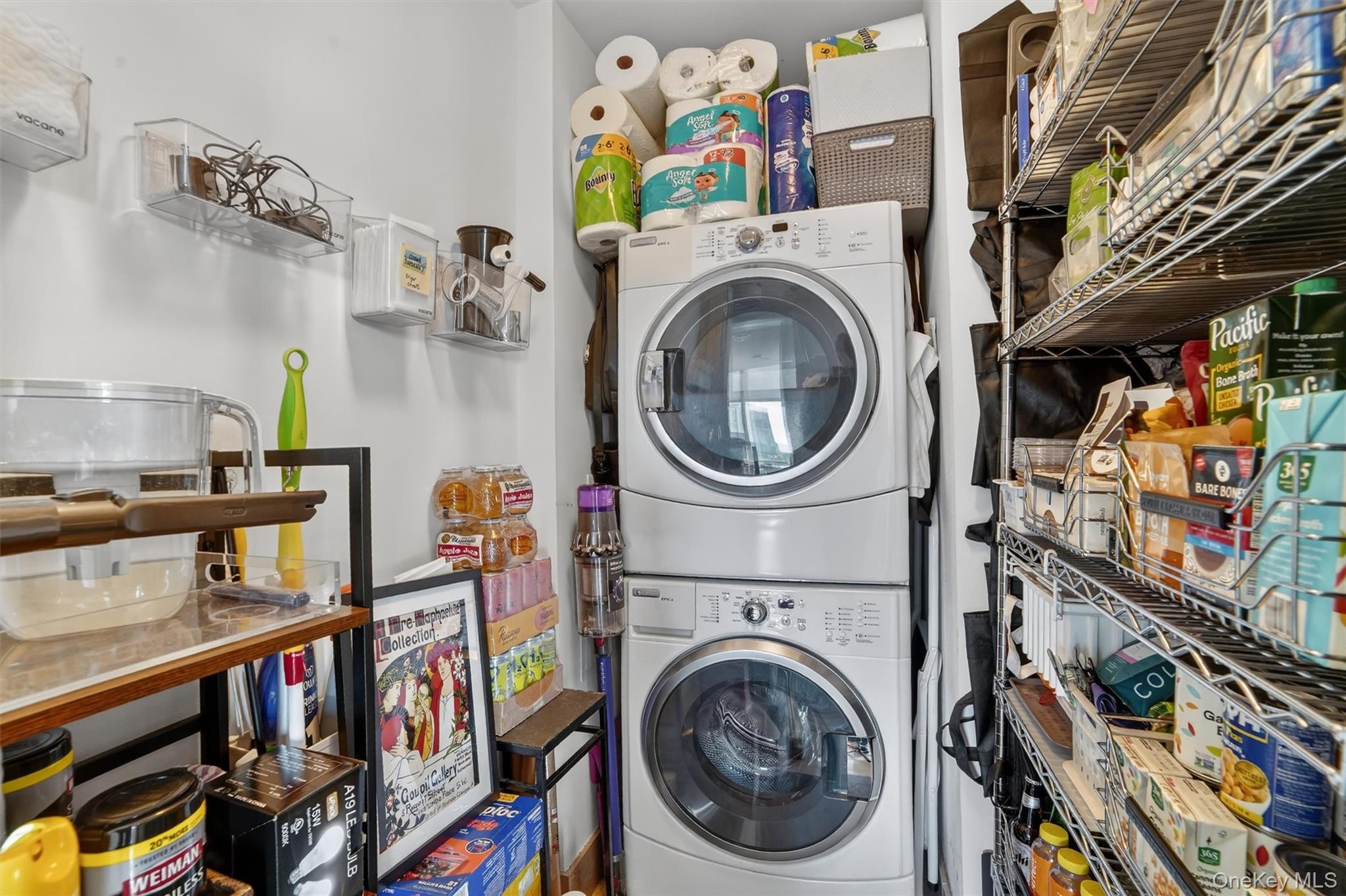 5 Renaissance Square Unit: 26E