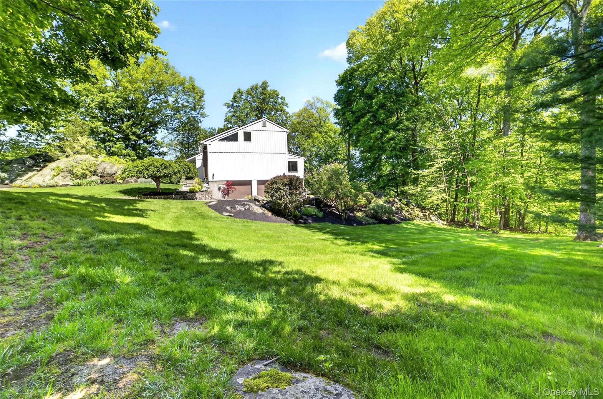 8 Amalfi Drive