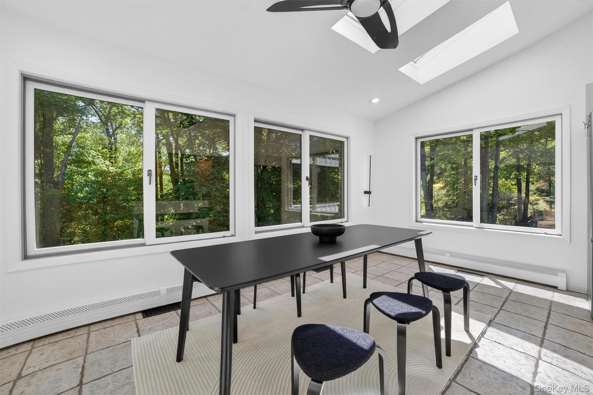 8 Amalfi Drive