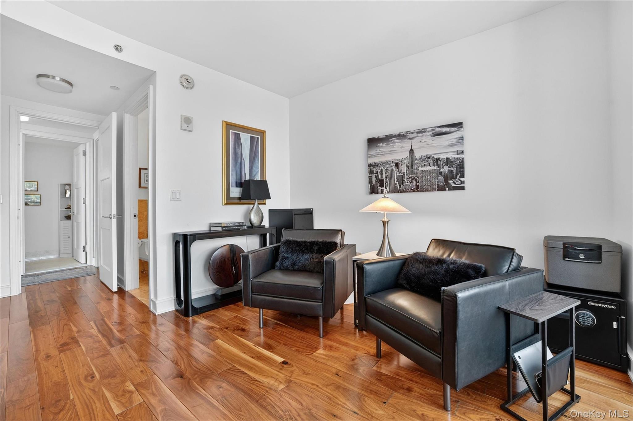 5 Renaissance Square Unit: 26E