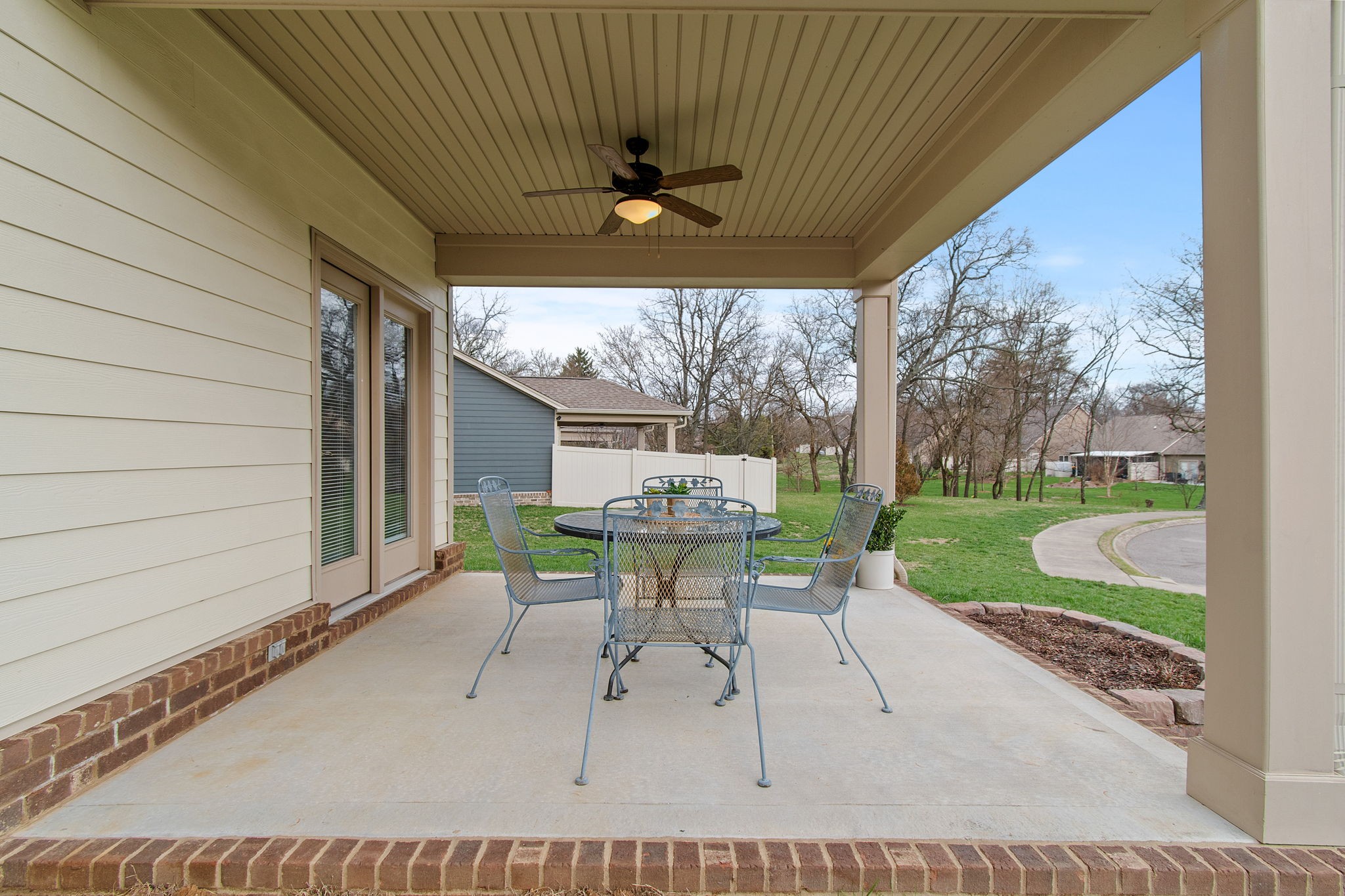502 Harris Ct