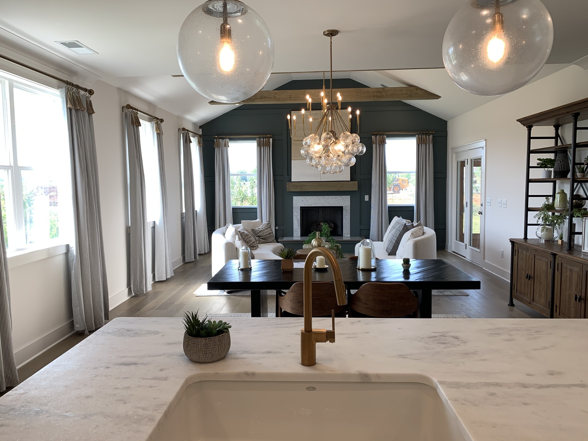 3234 Chatfield Dr