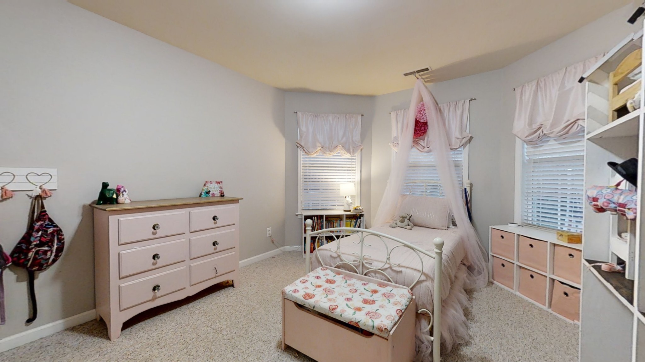 1342 Saybrook Crossing