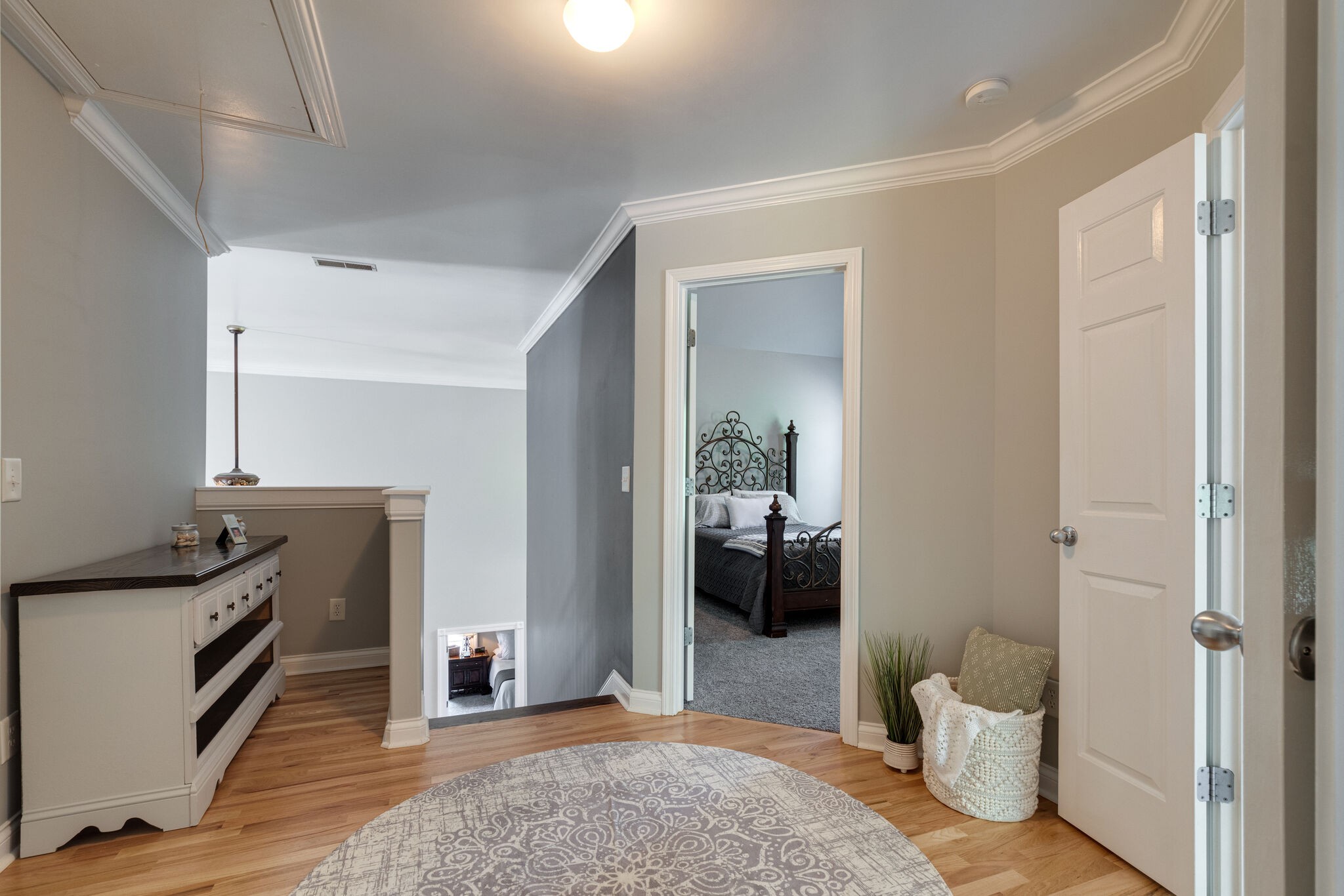 2105 Alston Ct