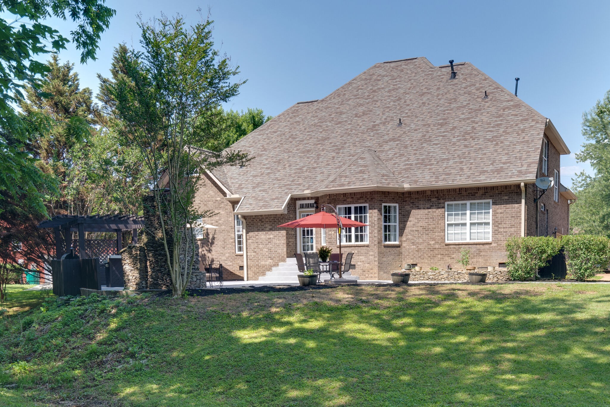 2105 Alston Ct