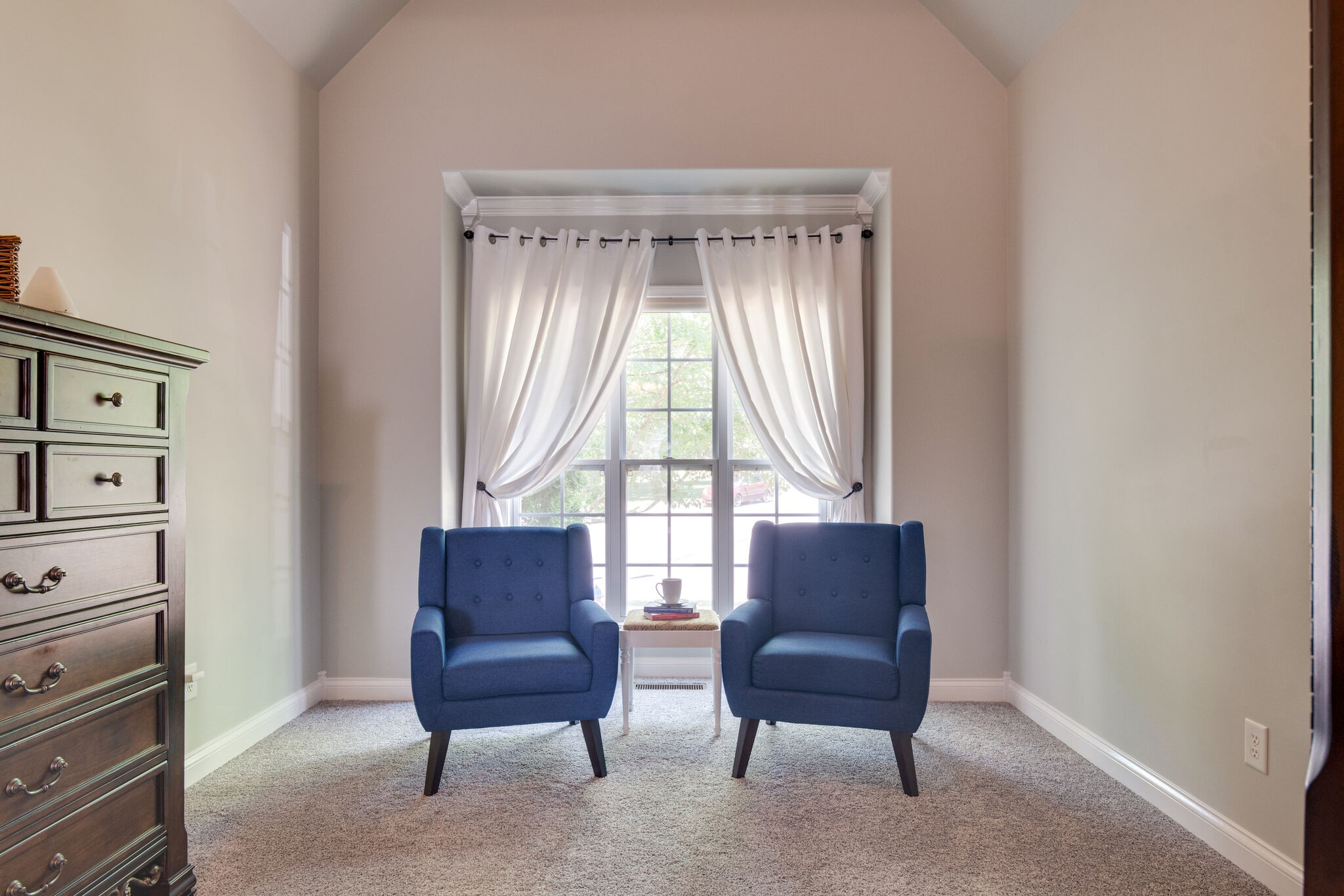 2105 Alston Ct