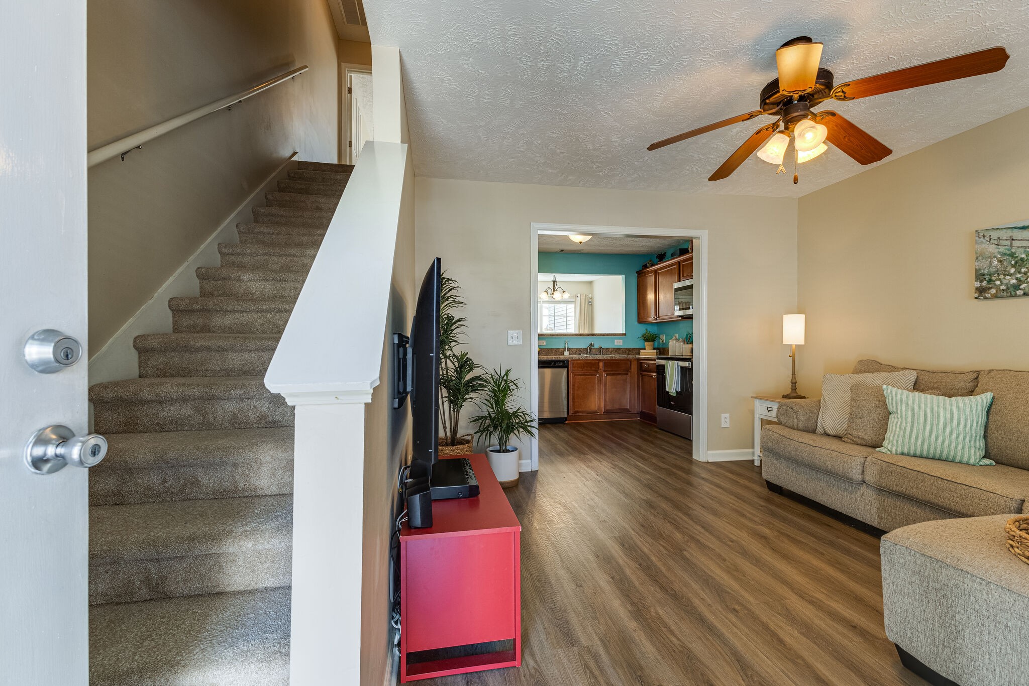 4015 Cody Dr