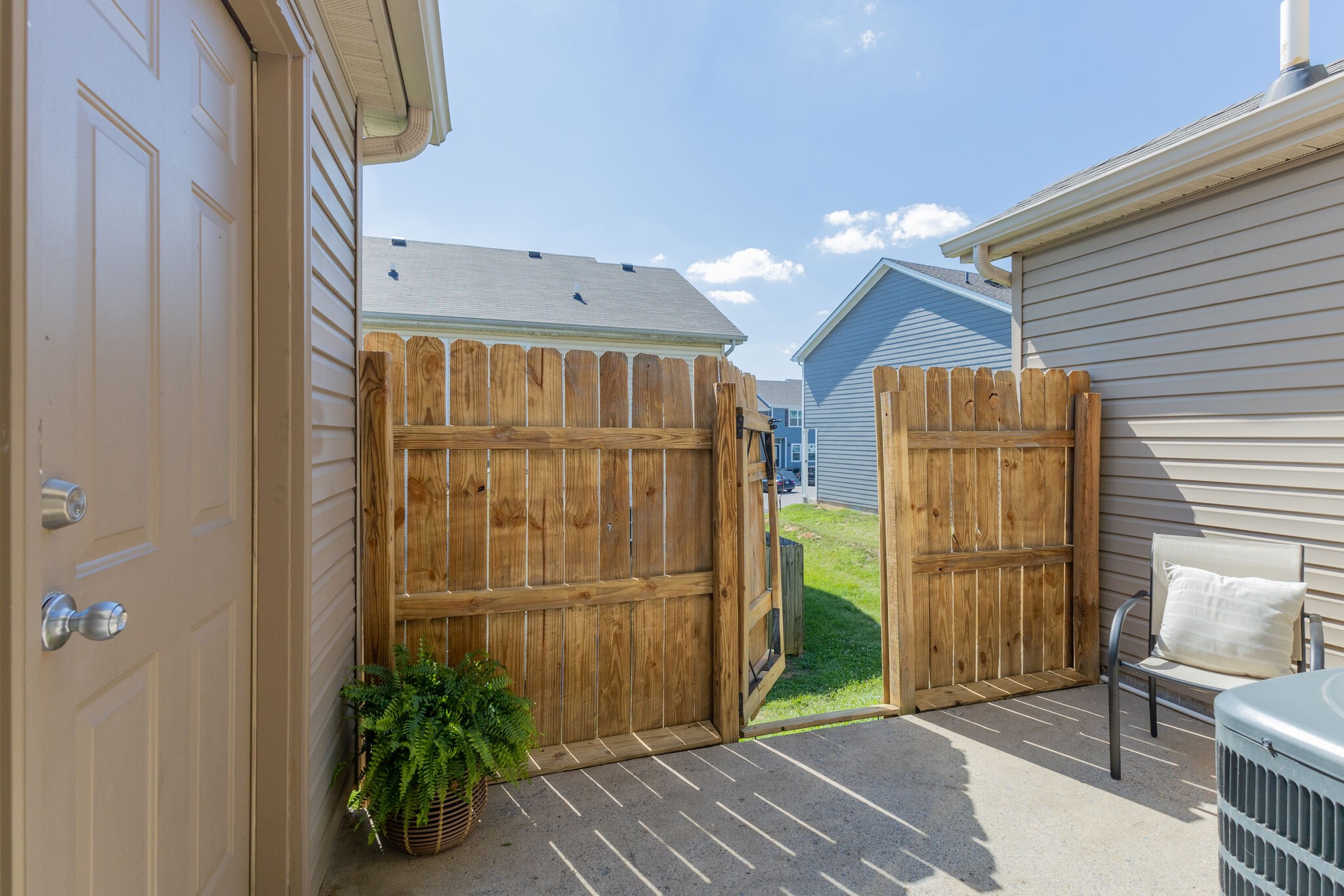 4015 Cody Dr