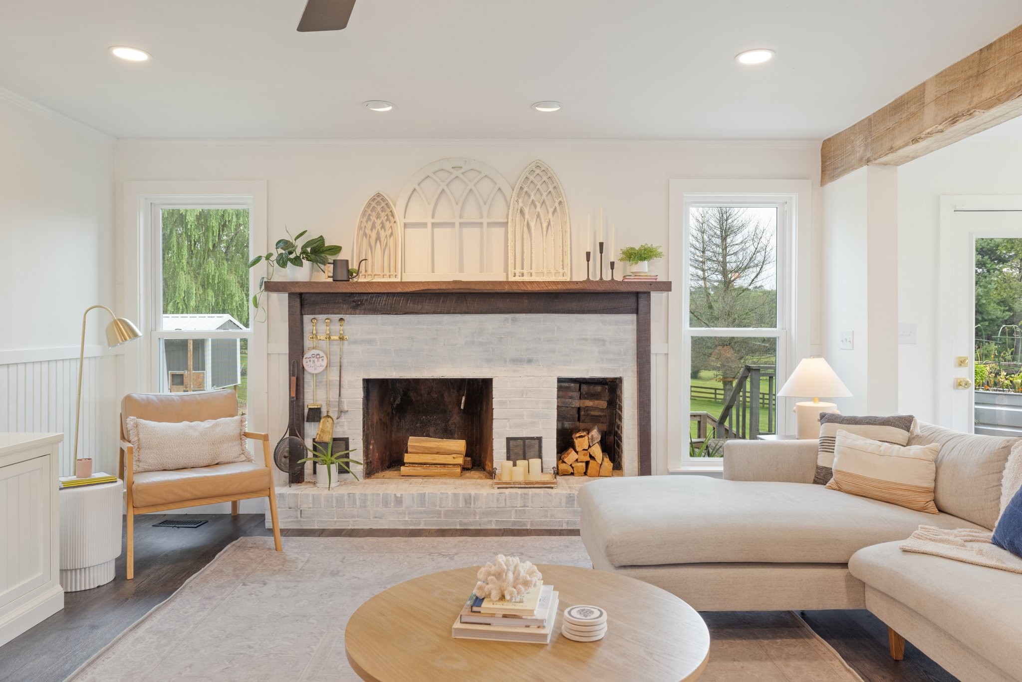 1021 Fairmont Dr