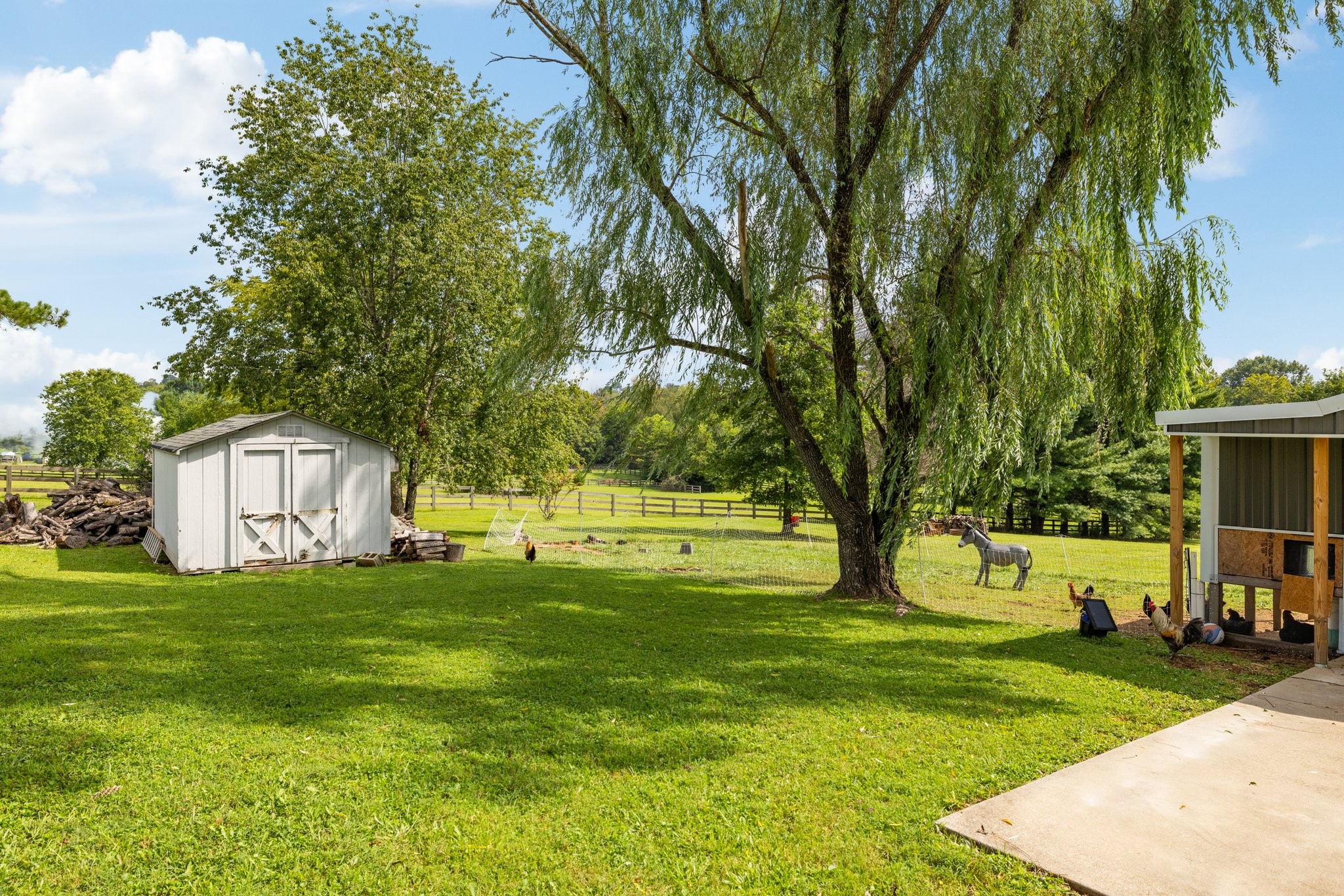 1021 Fairmont Dr
