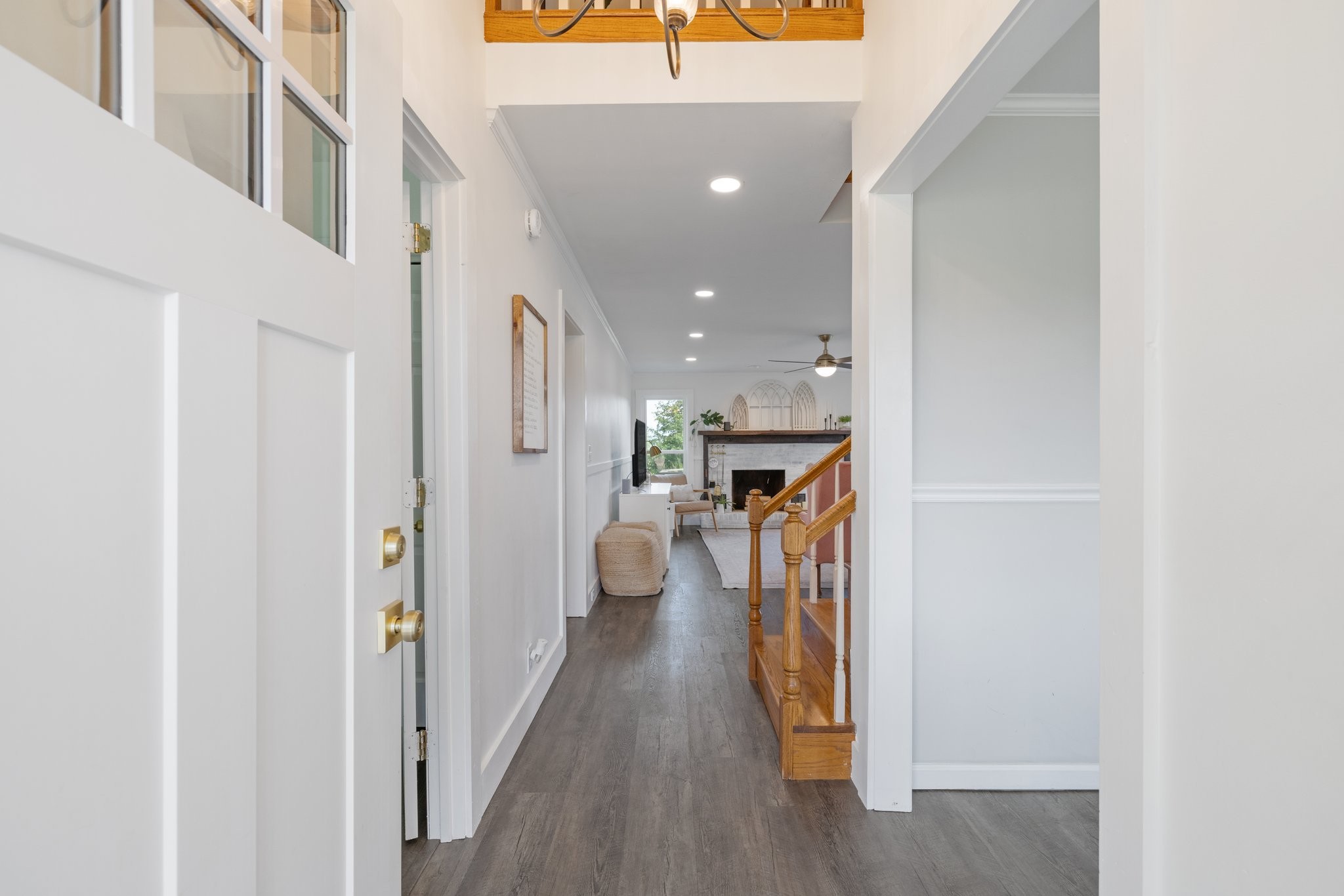 1021 Fairmont Dr