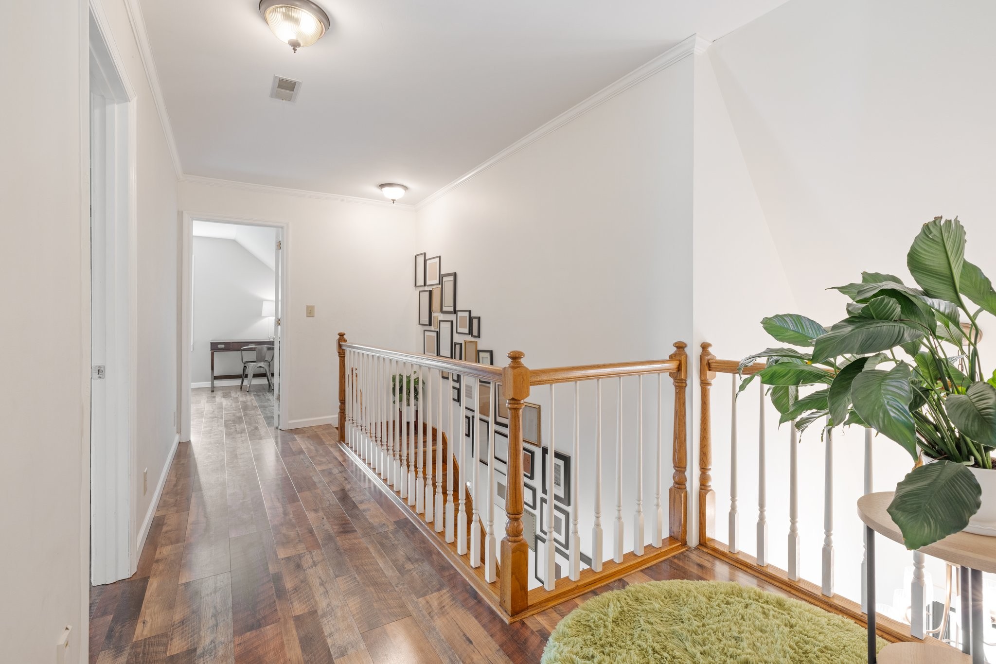 1021 Fairmont Dr