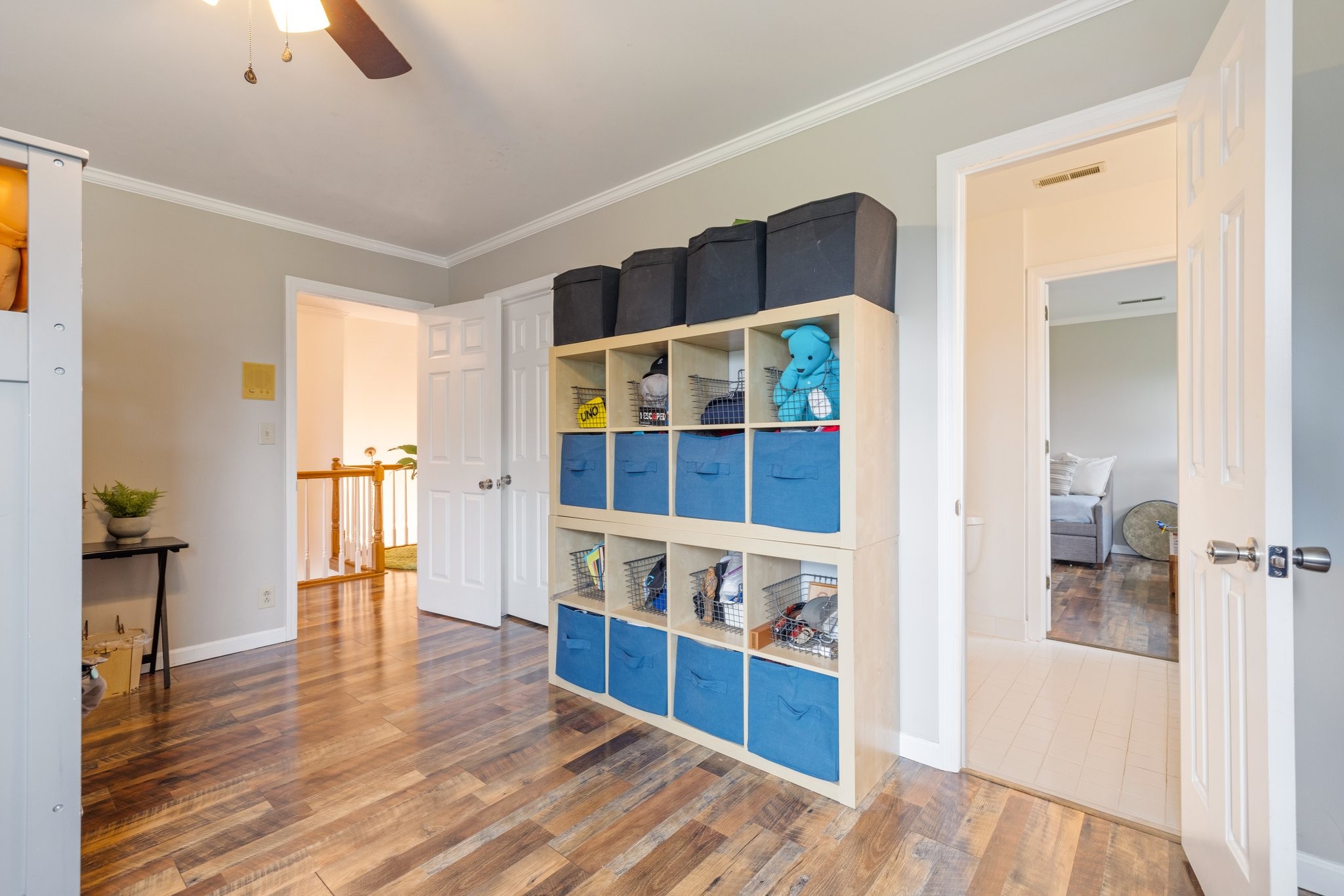 1021 Fairmont Dr