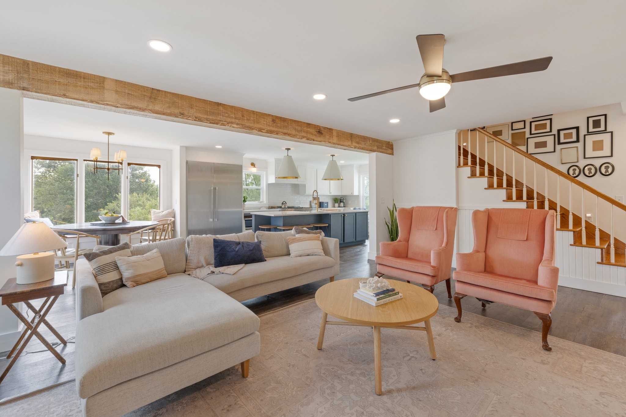 1021 Fairmont Dr
