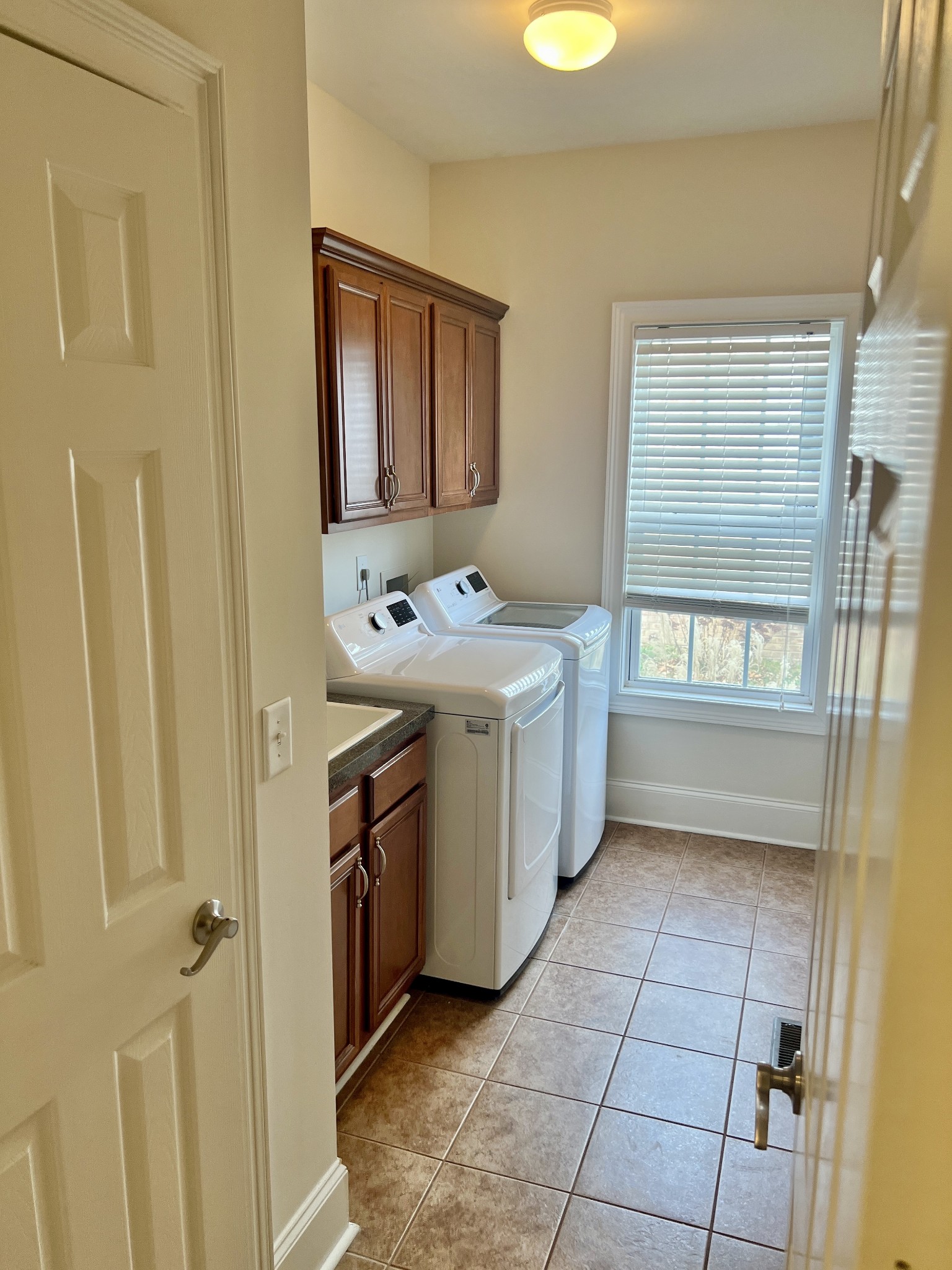 2000 Sunflower Dr