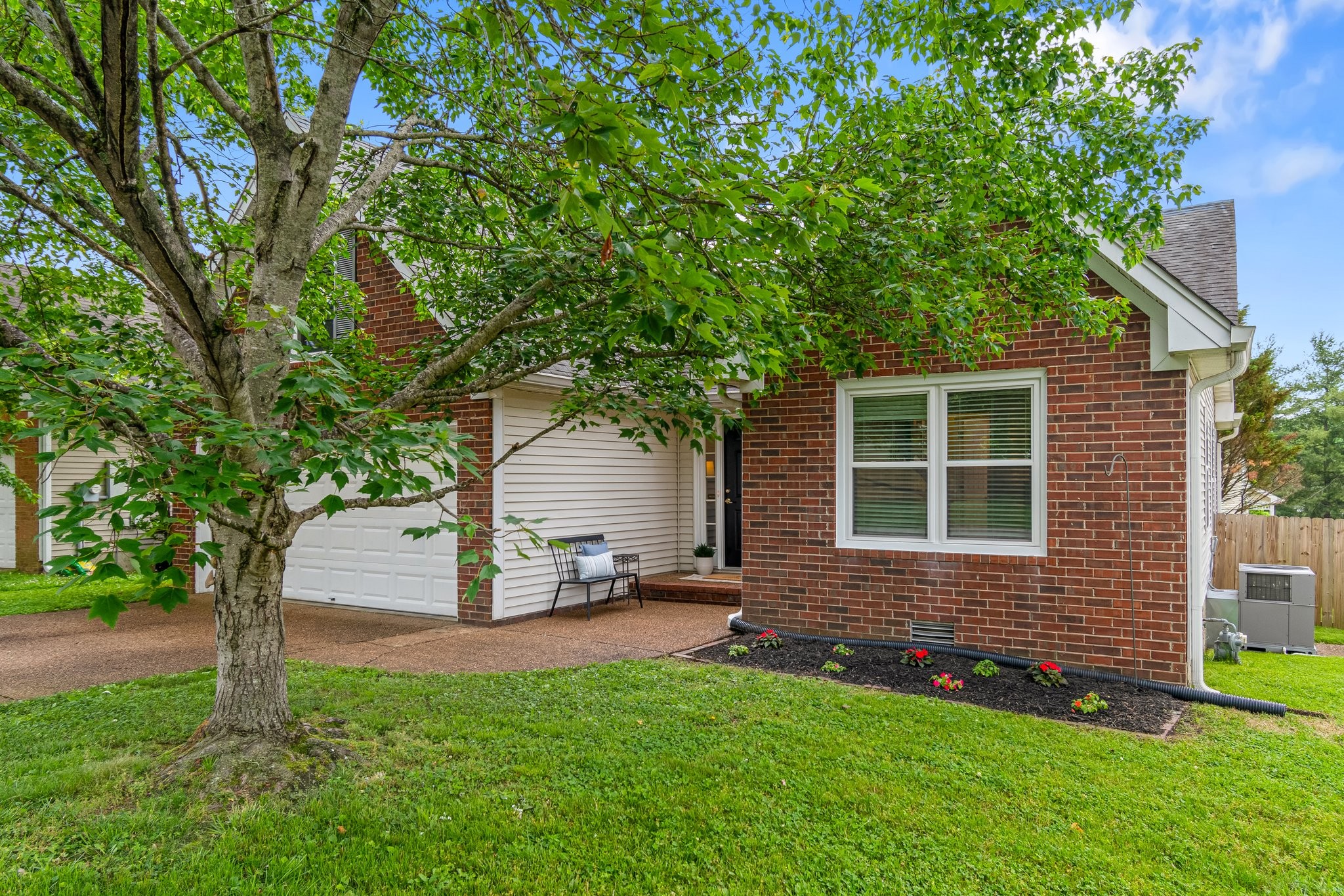2115 Melody Dr