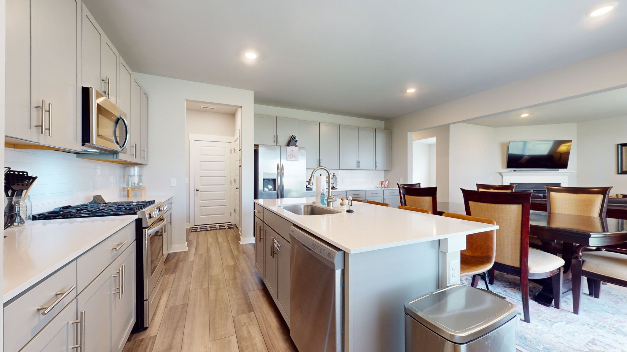 724 Ewell Farm Dr