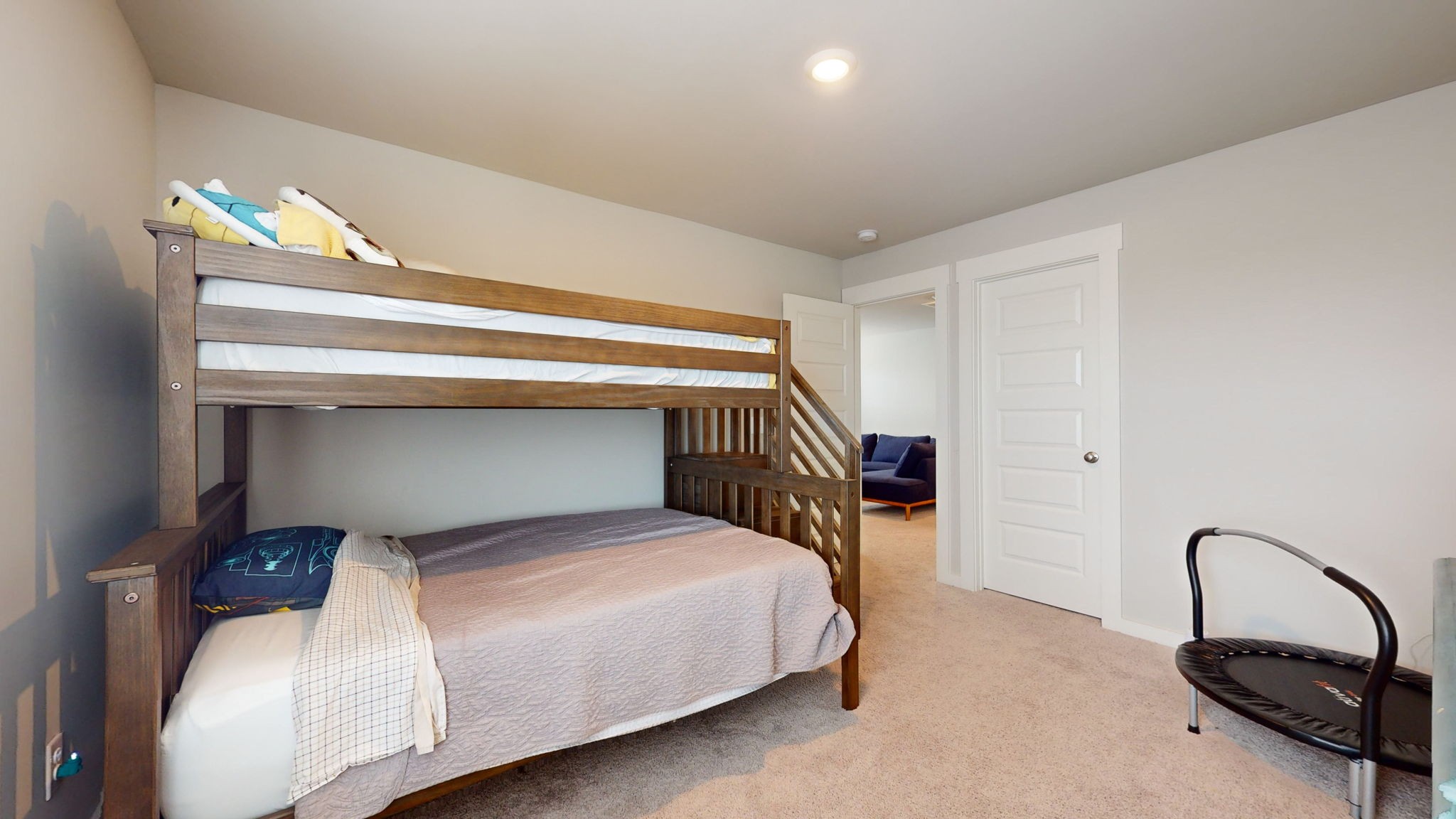 724 Ewell Farm Dr