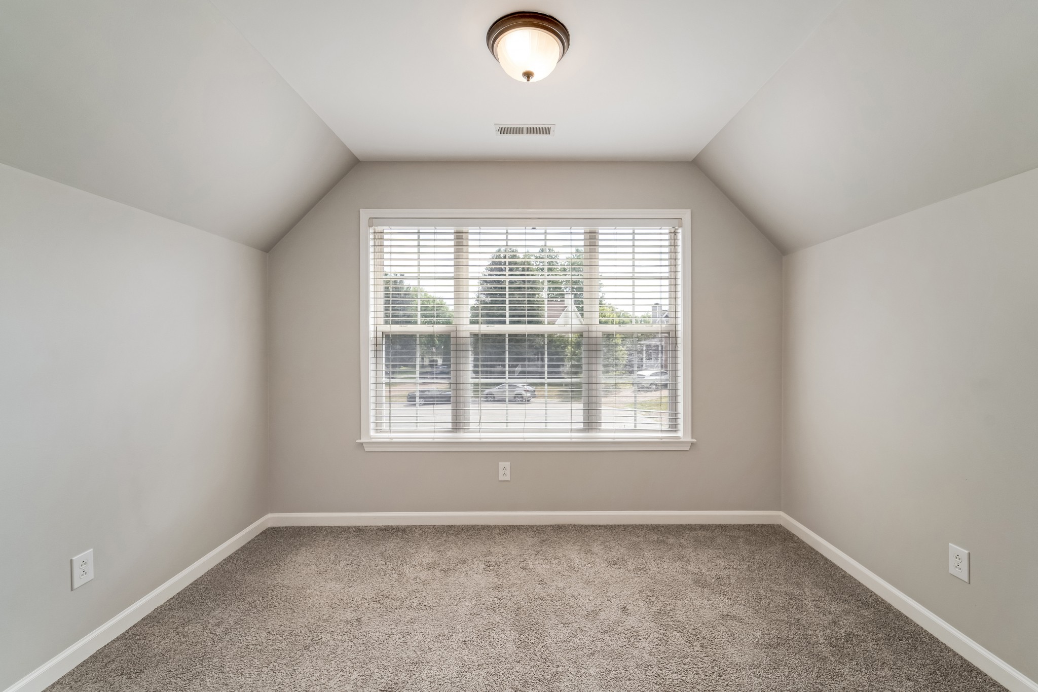 1513 Beaufort Pl