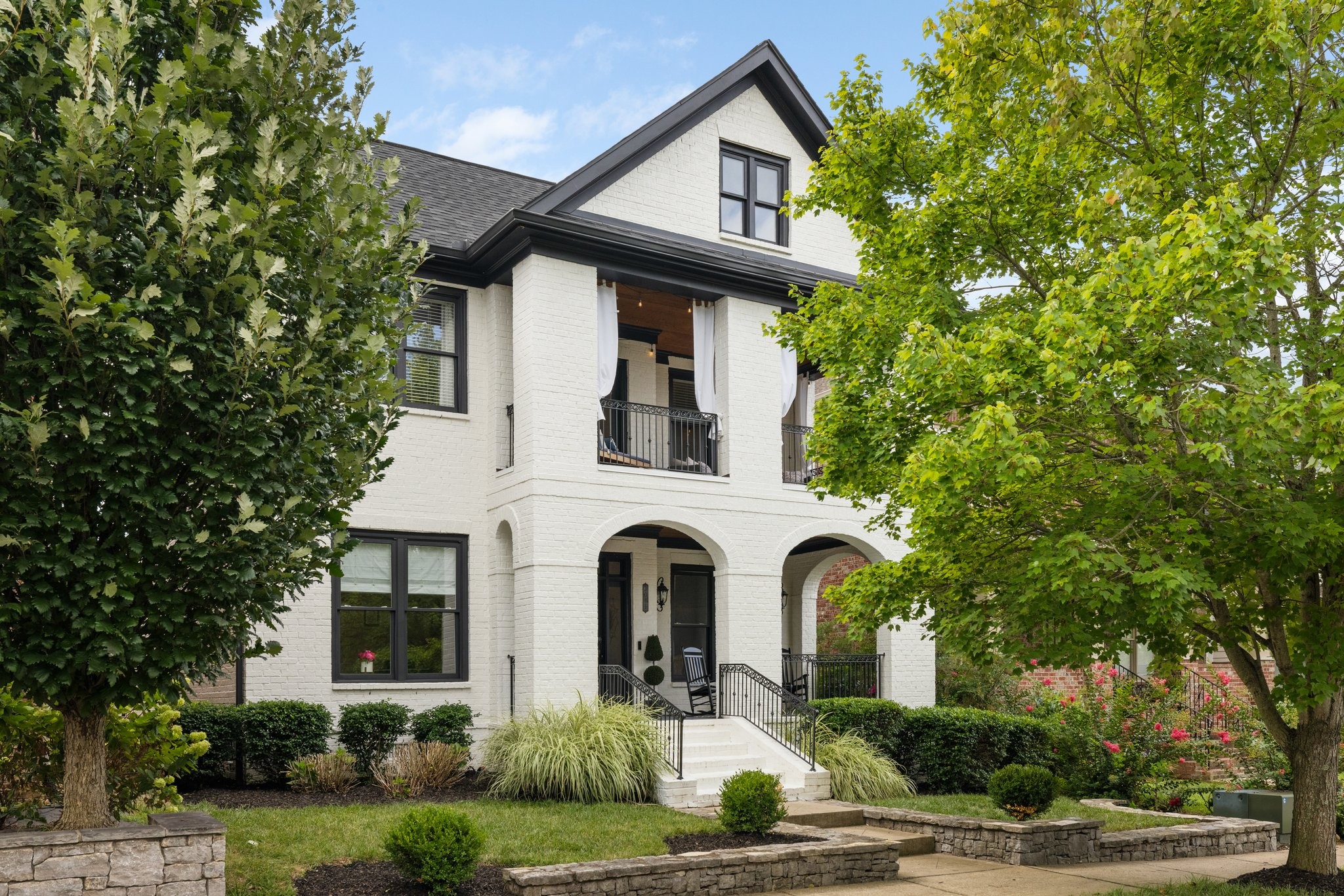 3085 Americus Dr