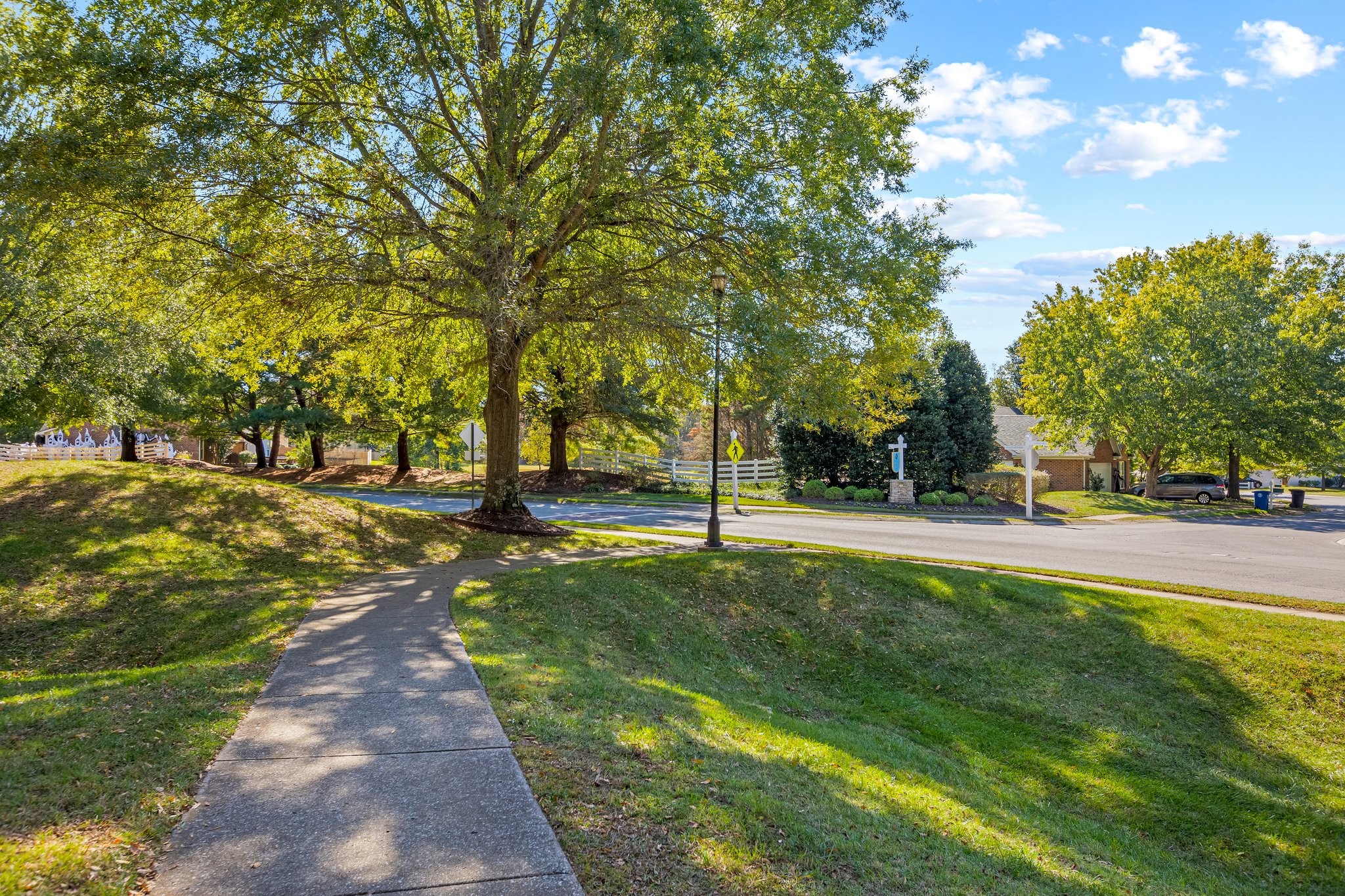 3263 Dark Woods Dr