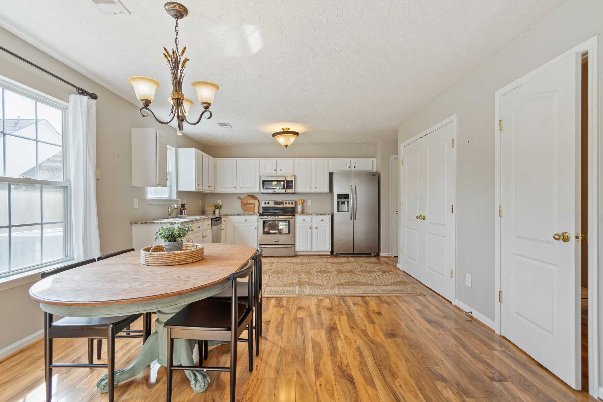 3263 Dark Woods Dr