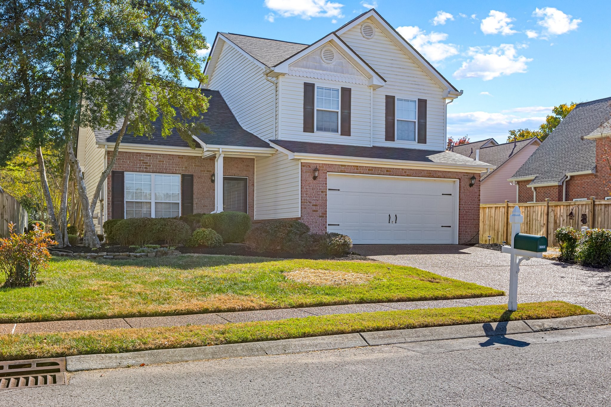 3263 Dark Woods Dr