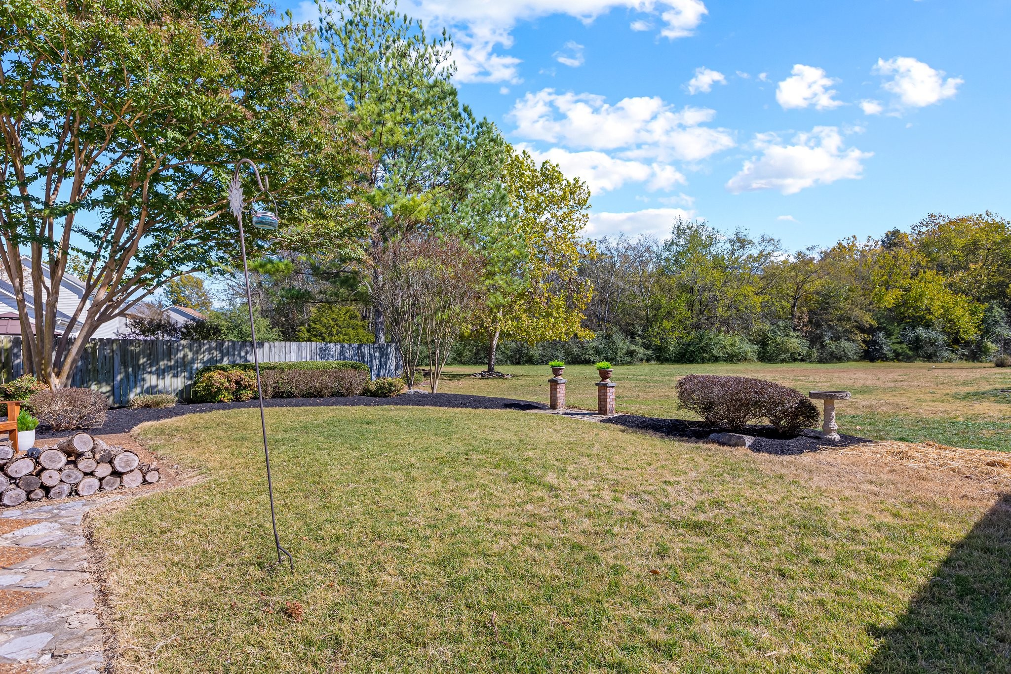 3263 Dark Woods Dr