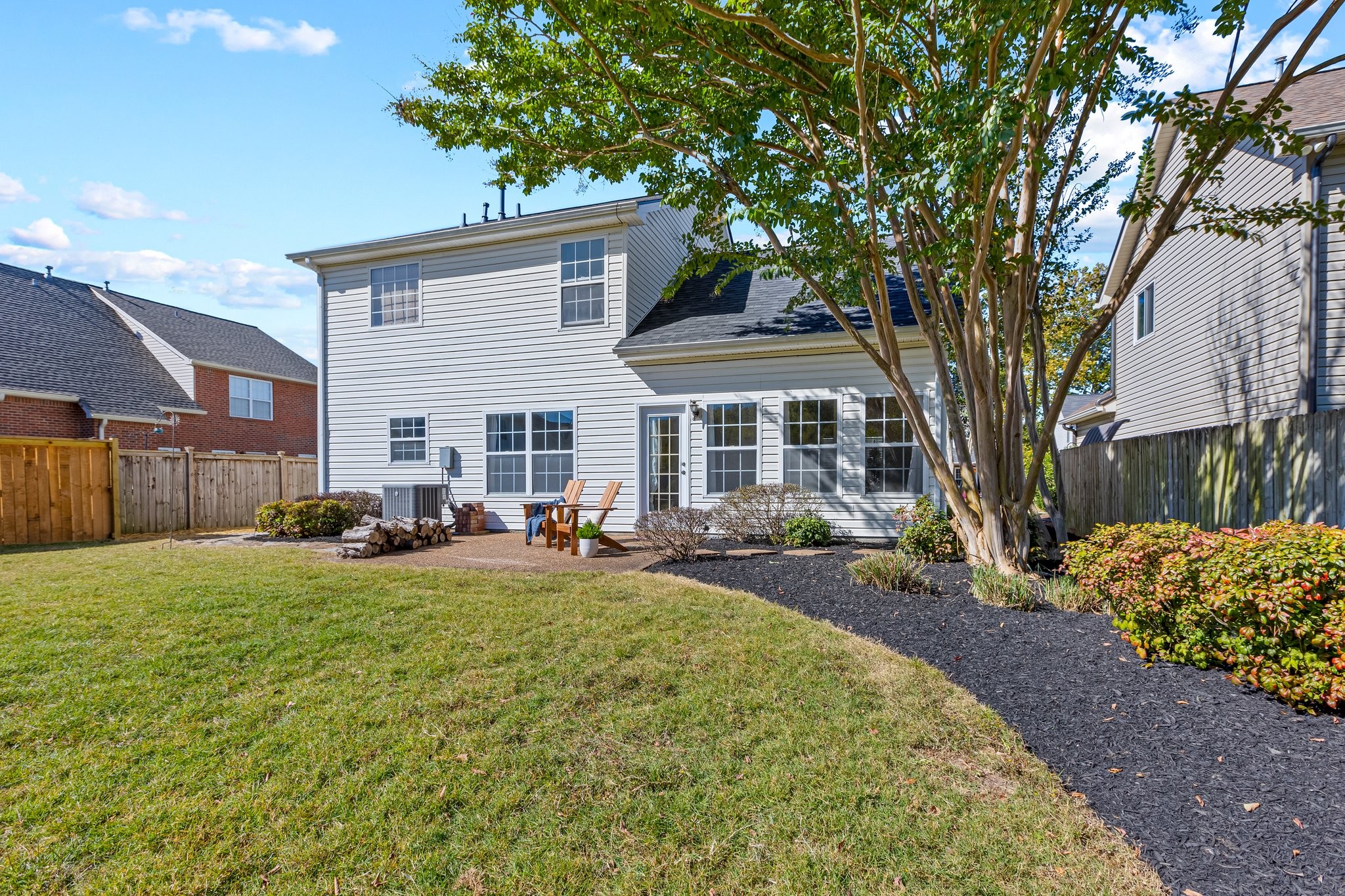 3263 Dark Woods Dr