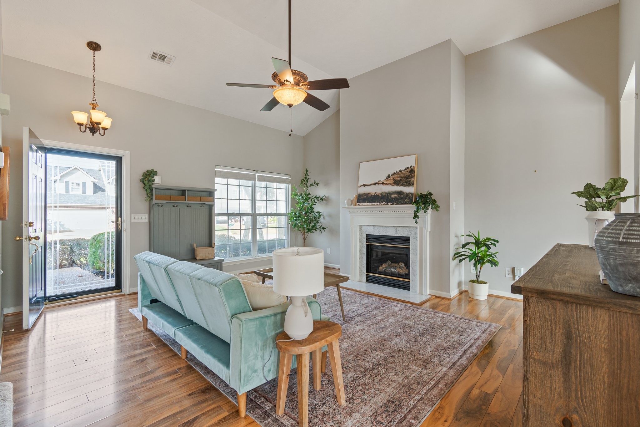 3263 Dark Woods Dr