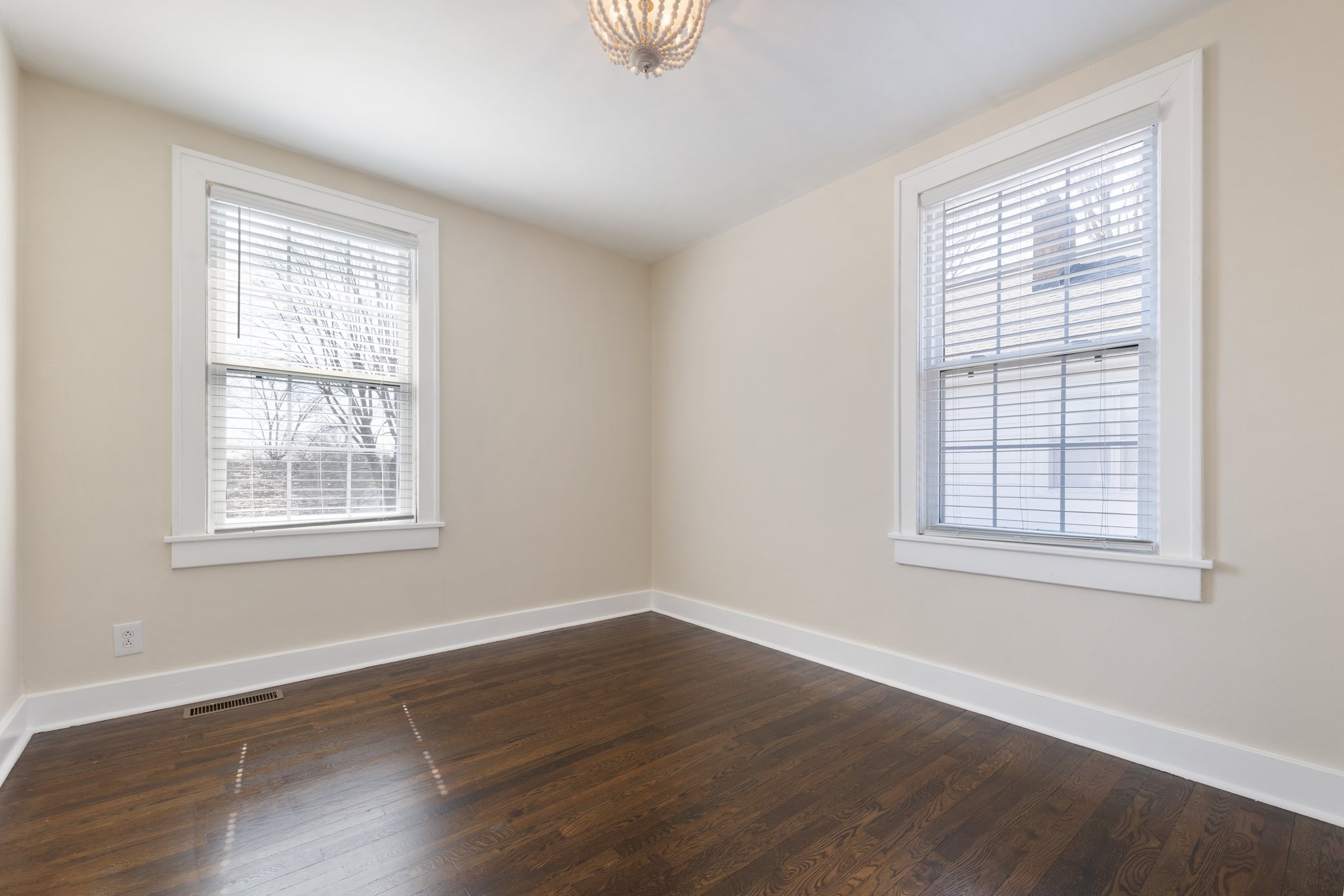 404 6th Ave