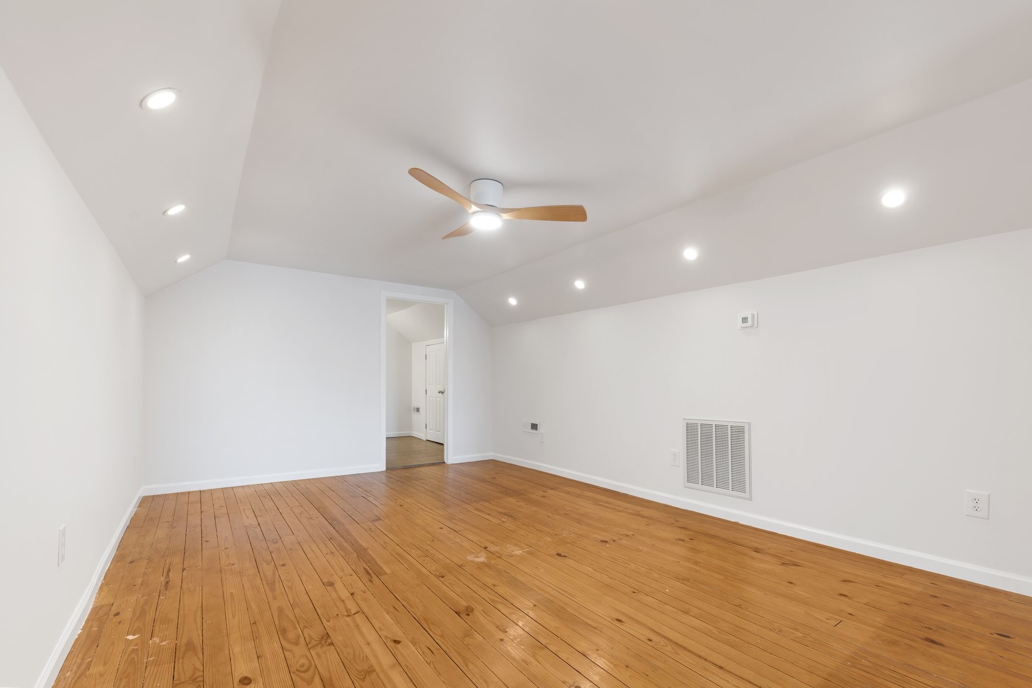 404 6th Ave