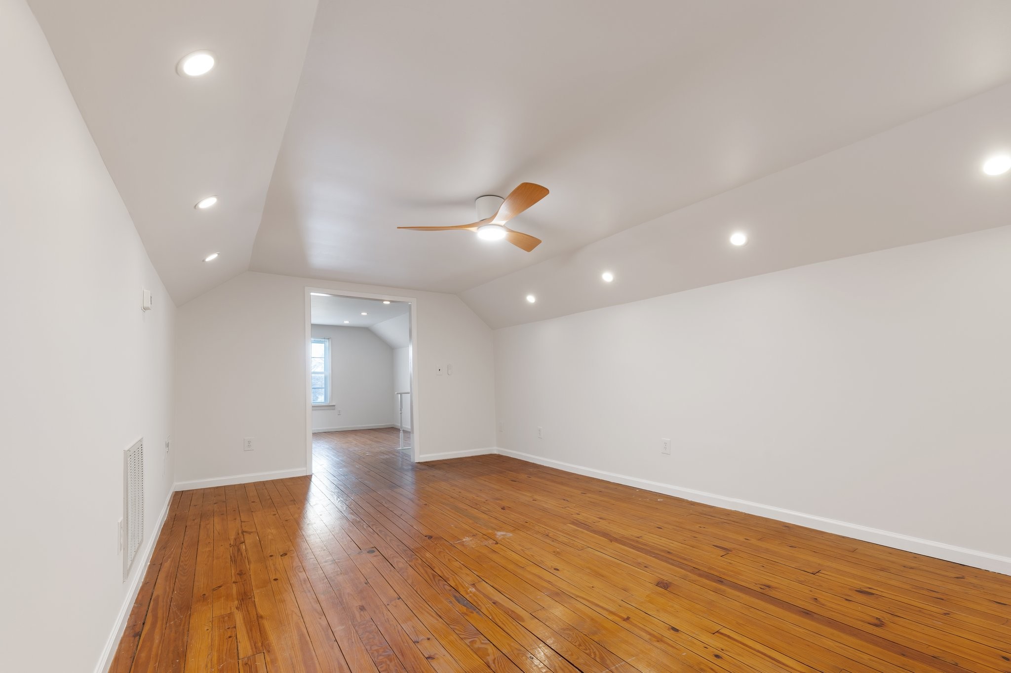 404 6th Ave
