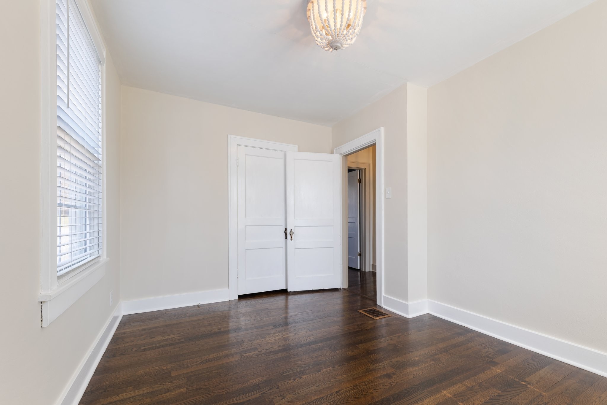 404 6th Ave