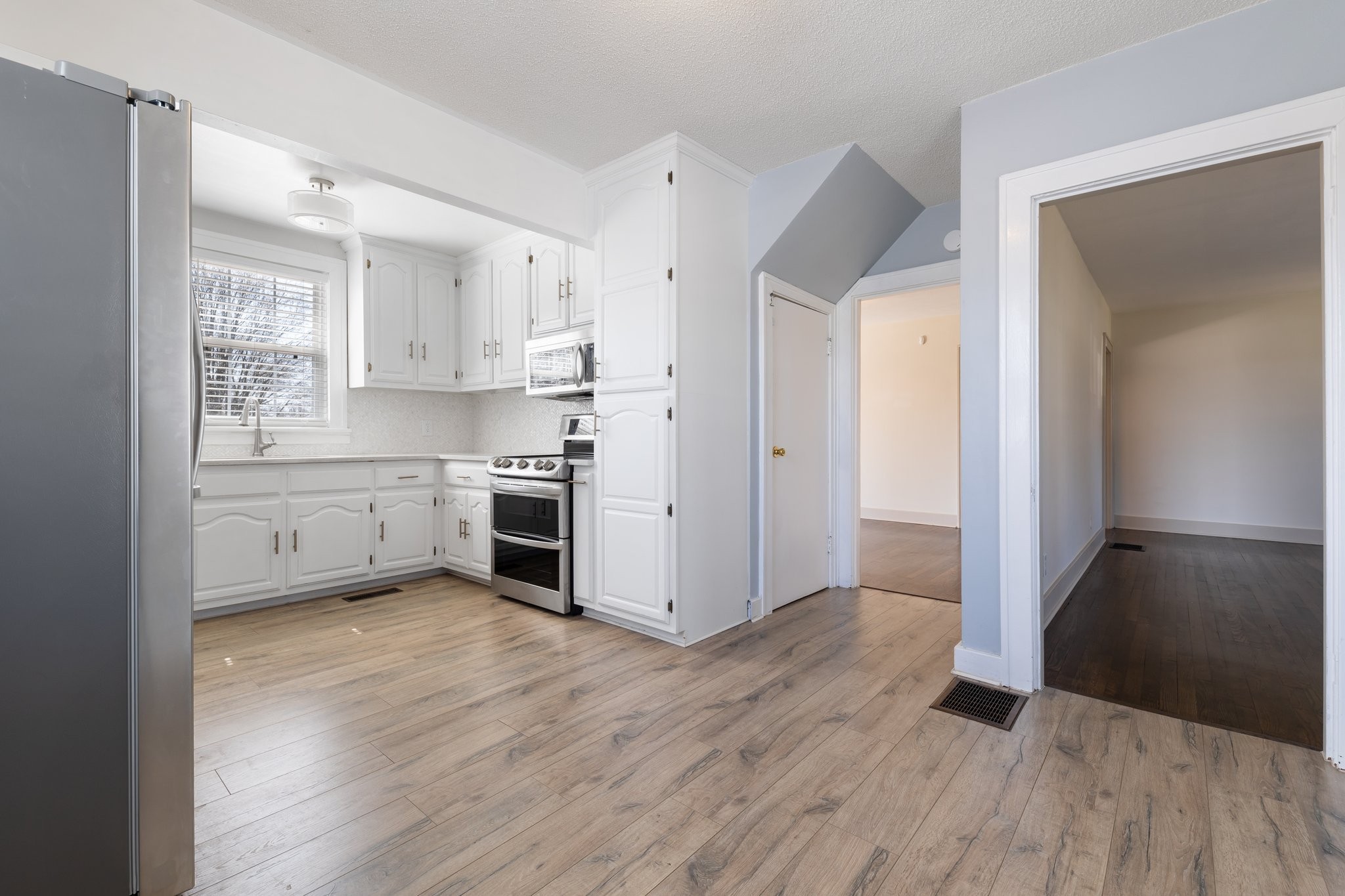 404 6th Ave
