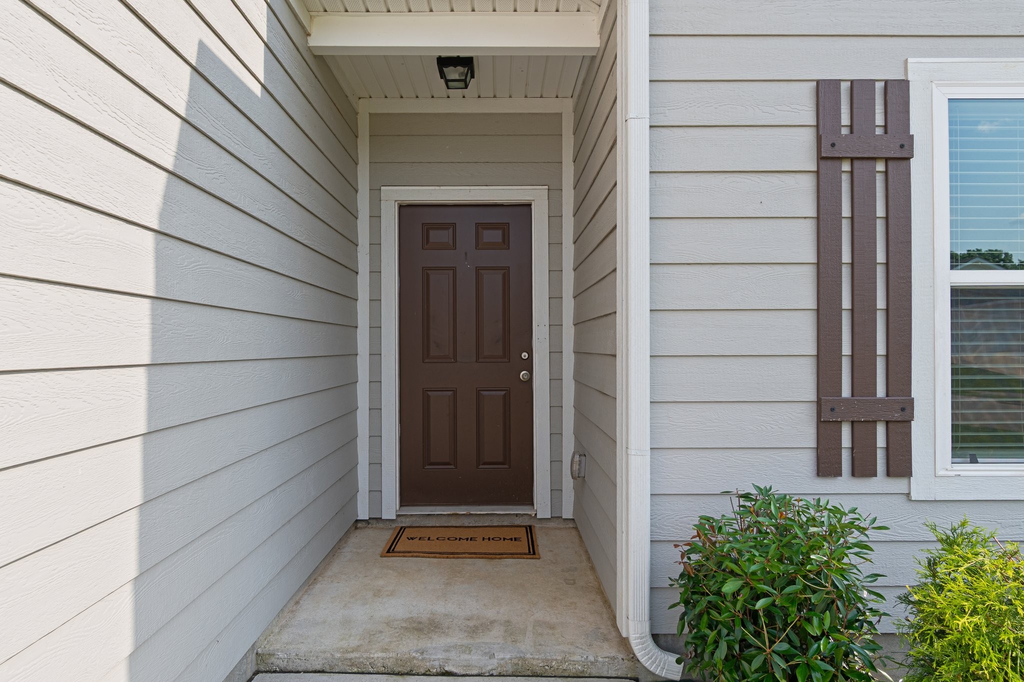 2555 Queen Bee Dr