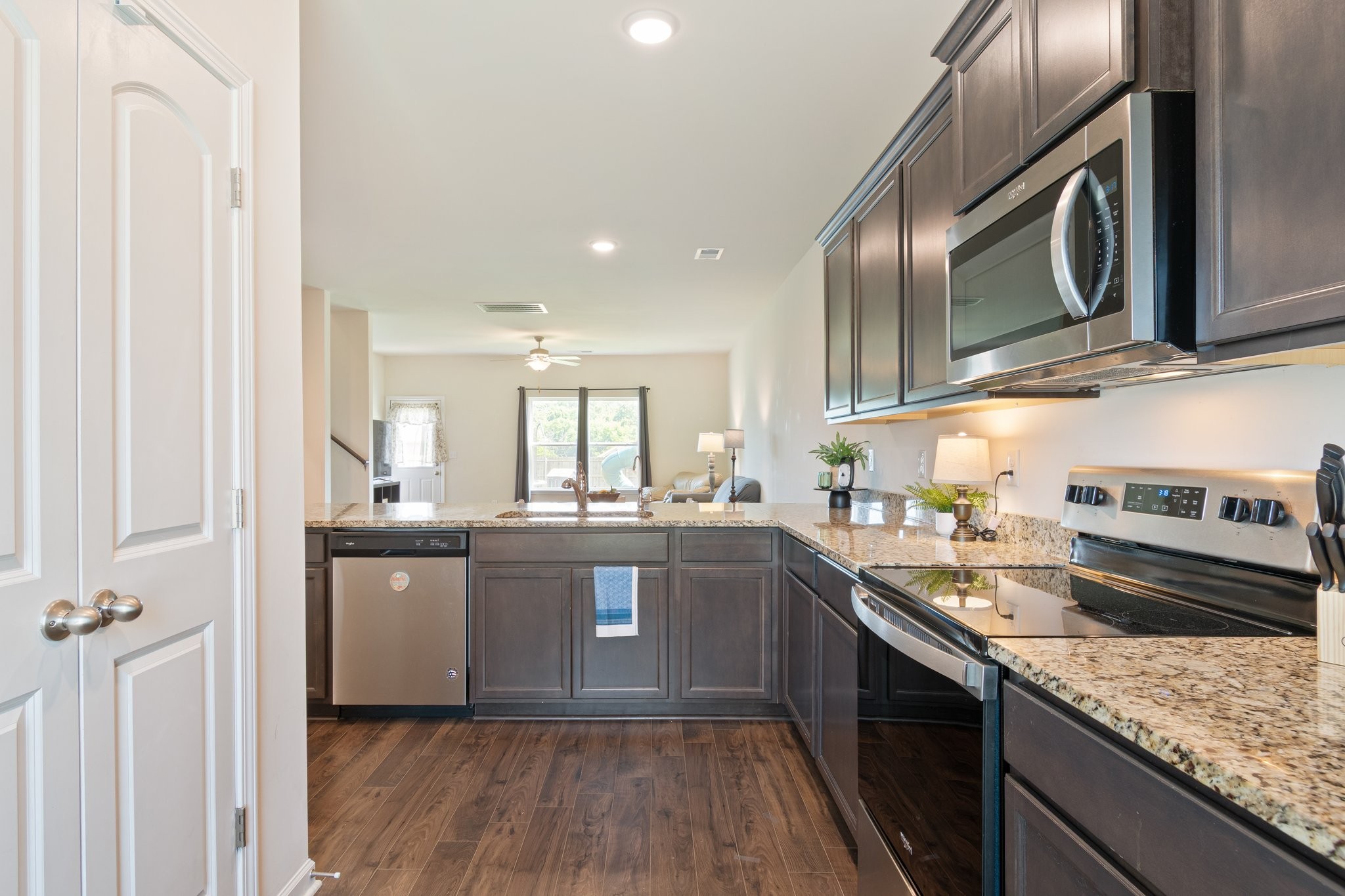 2555 Queen Bee Dr