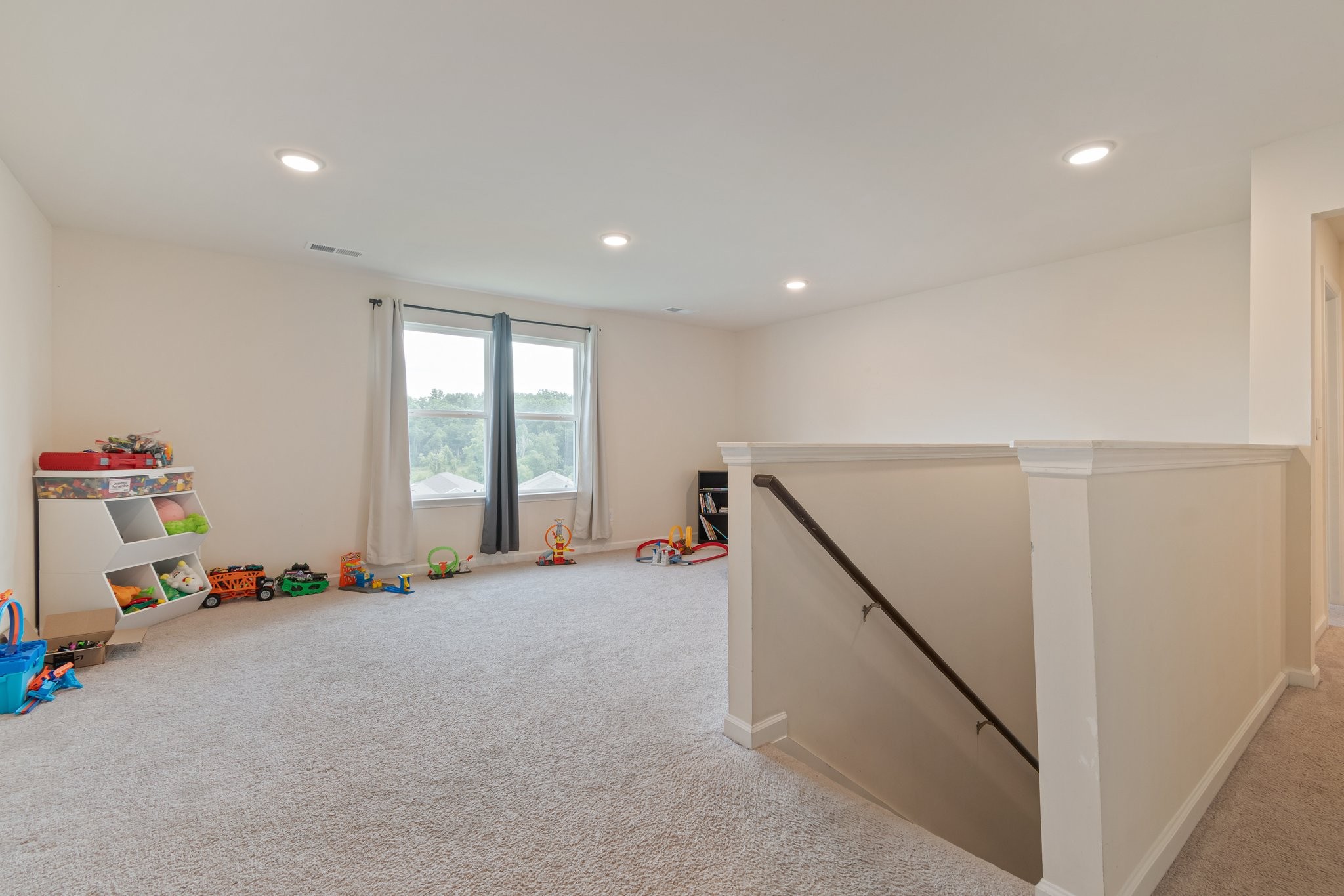2555 Queen Bee Dr
