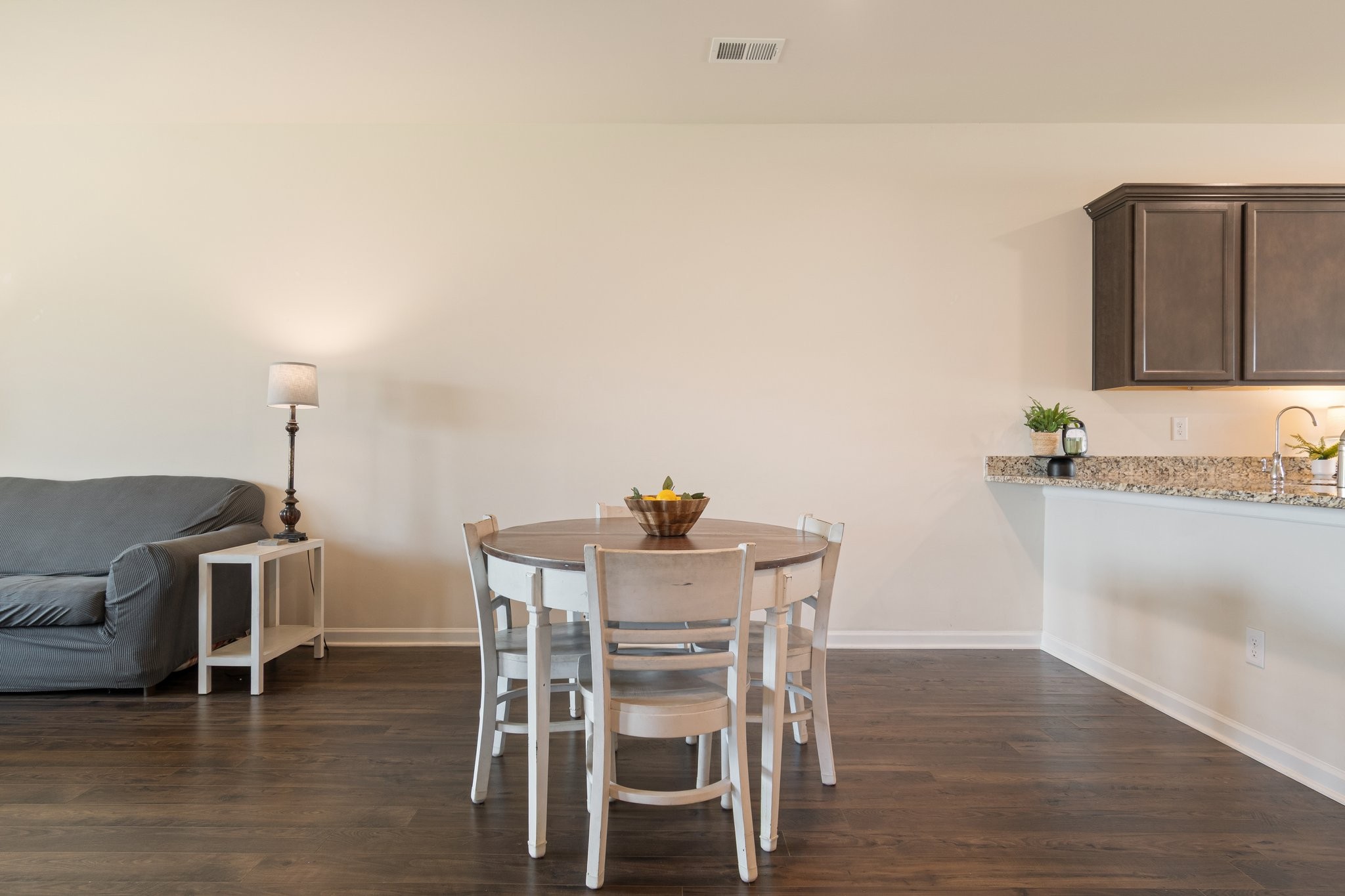 2555 Queen Bee Dr