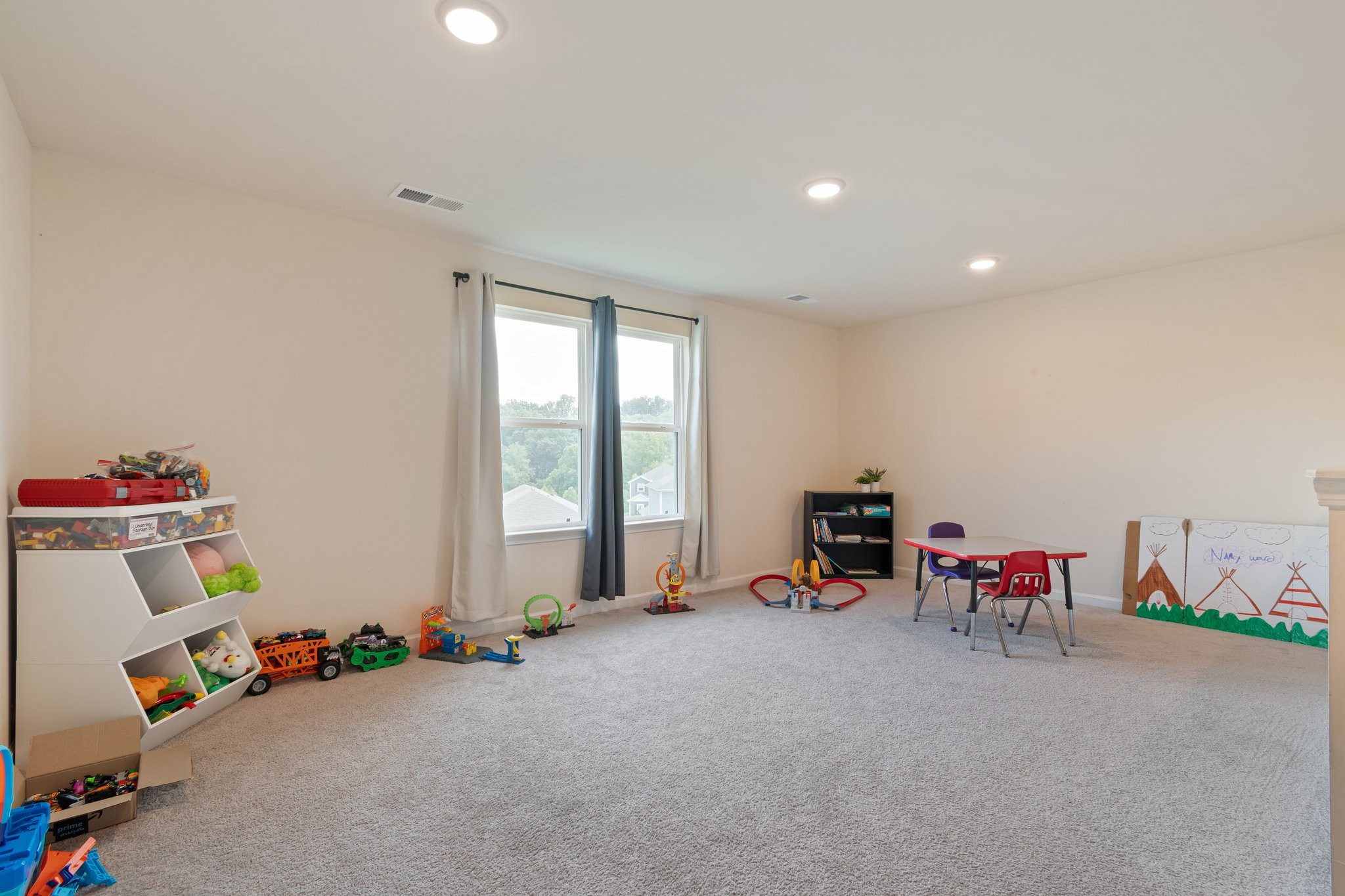 2555 Queen Bee Dr