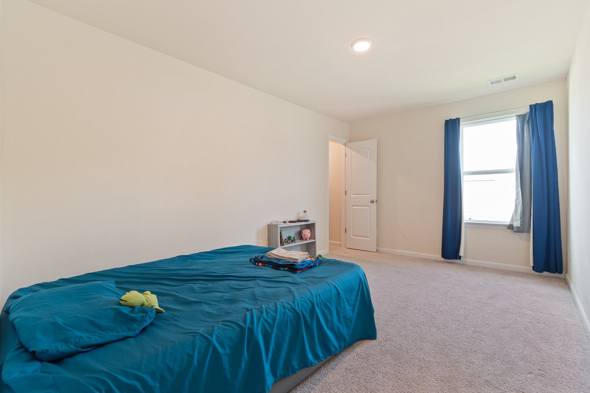 2555 Queen Bee Dr