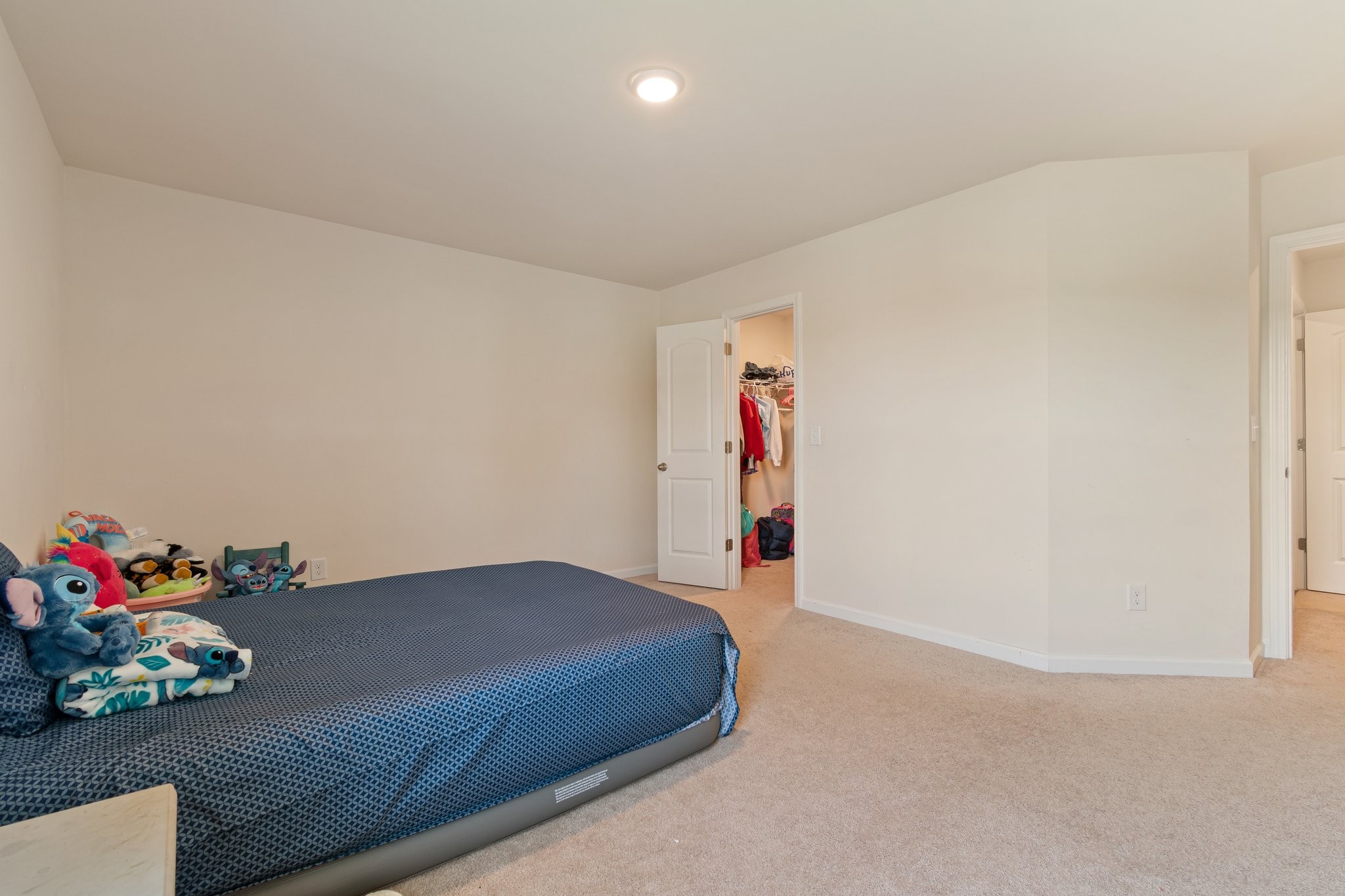 2555 Queen Bee Dr