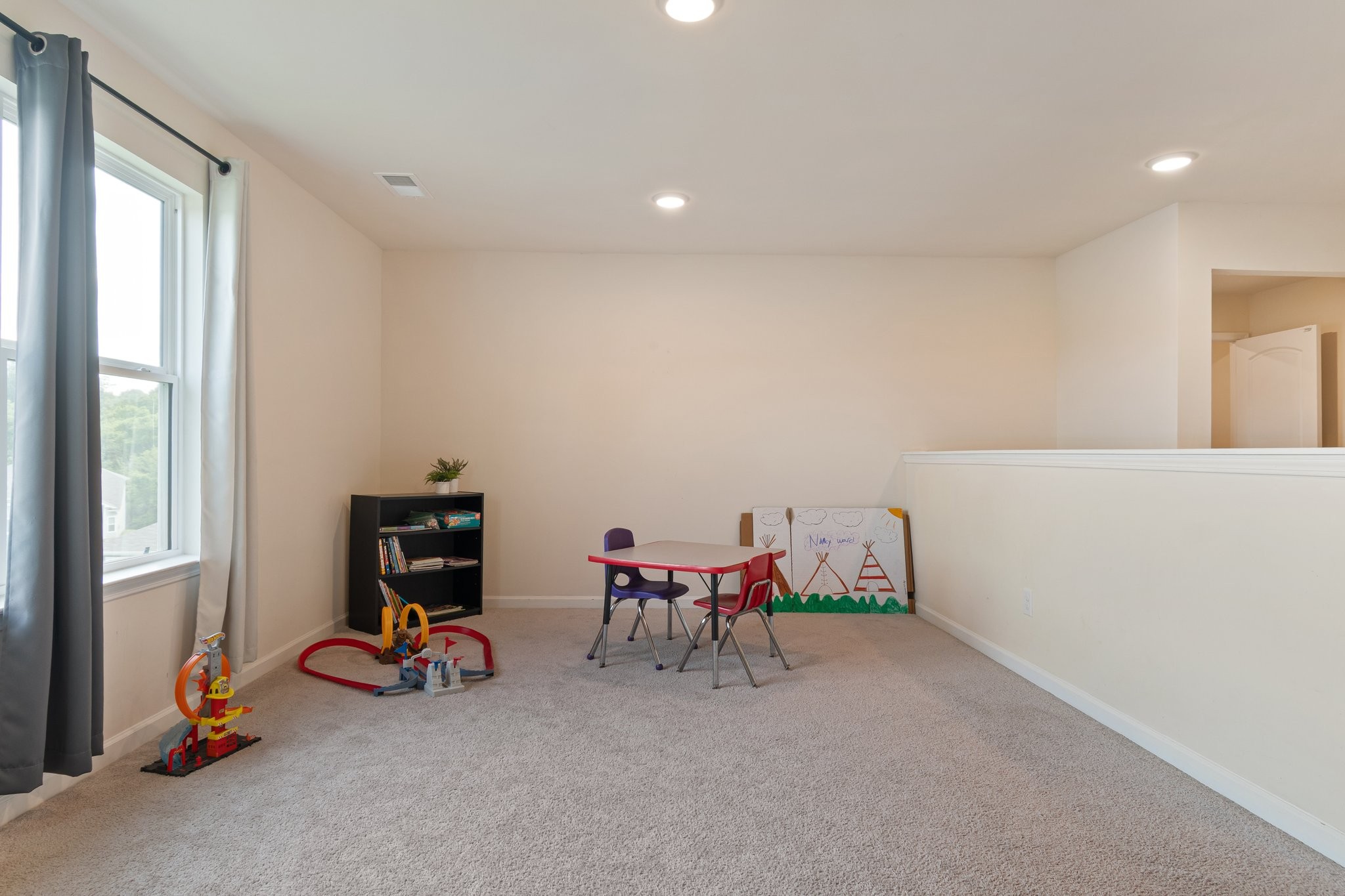 2555 Queen Bee Dr