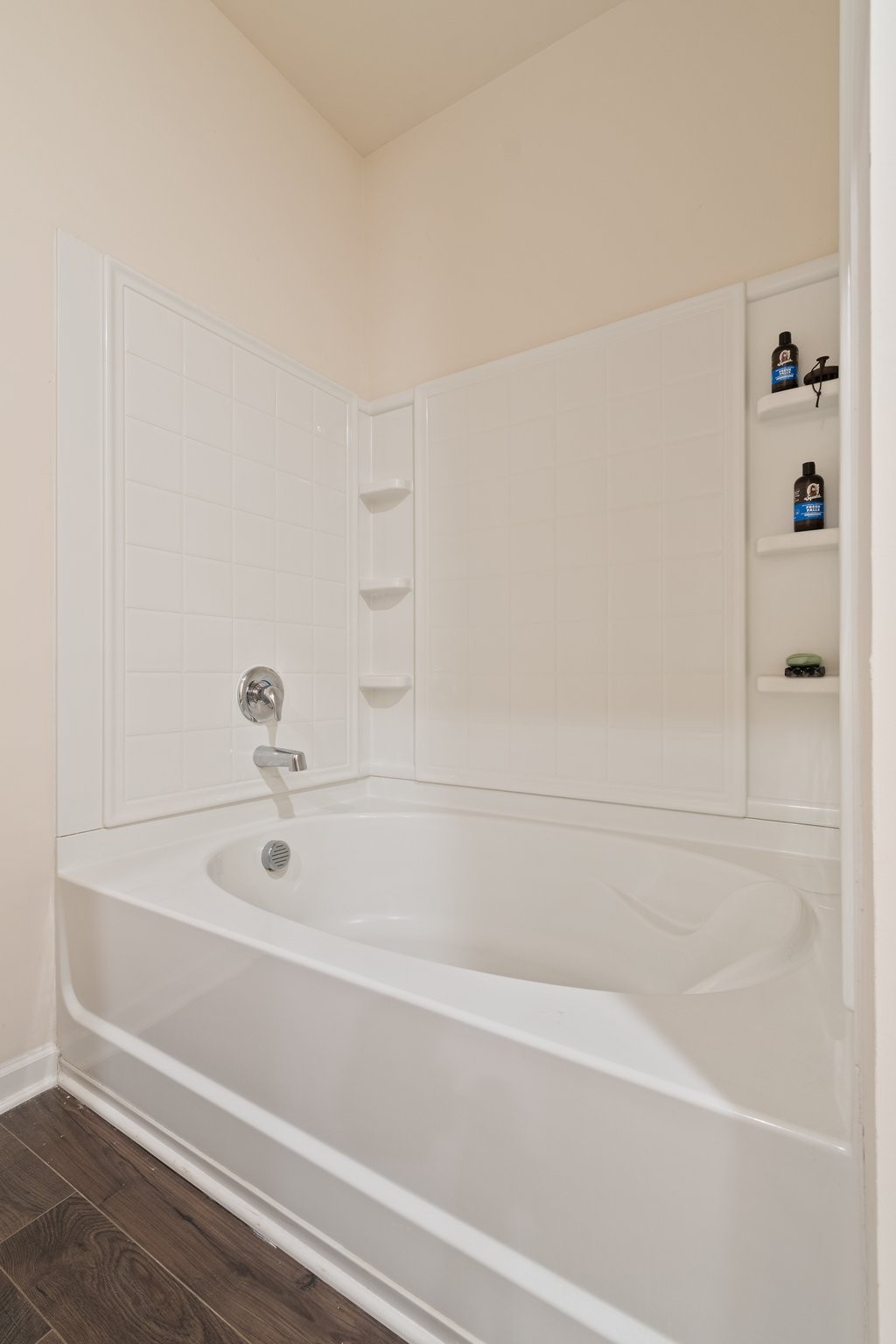 2555 Queen Bee Dr