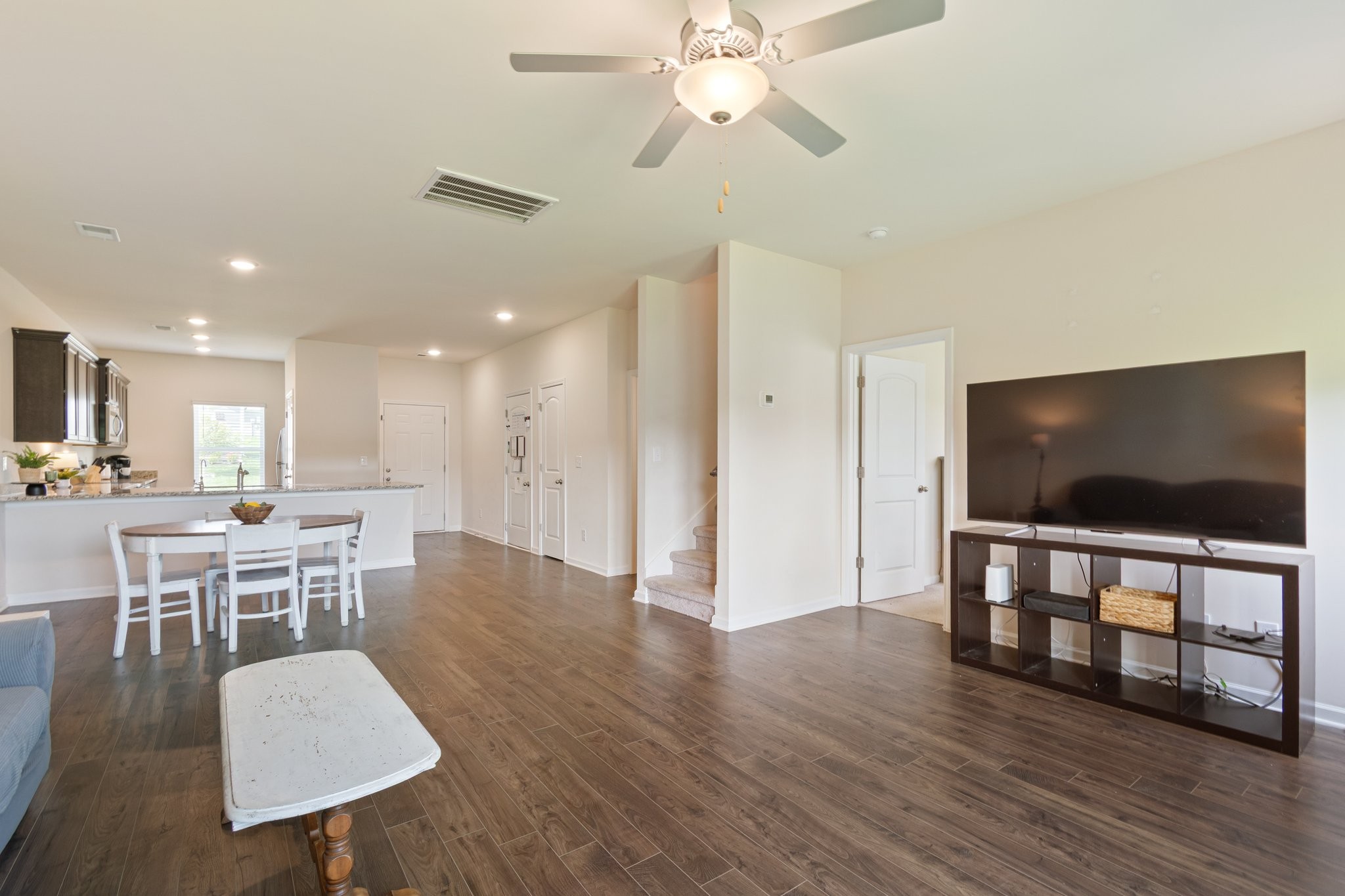2555 Queen Bee Dr