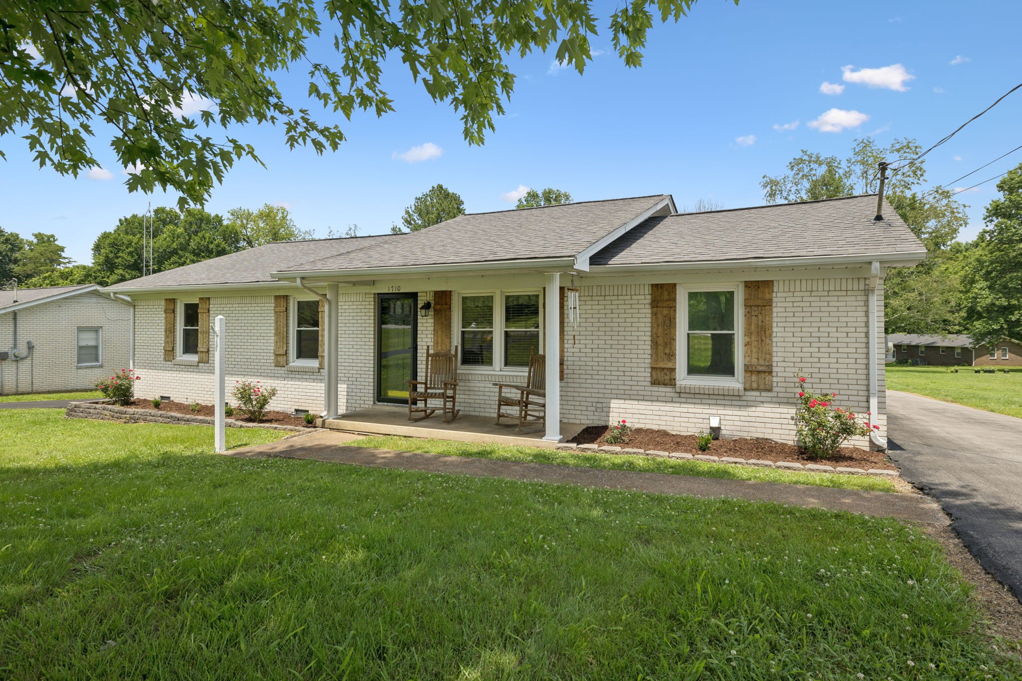 1710 New Highway 7